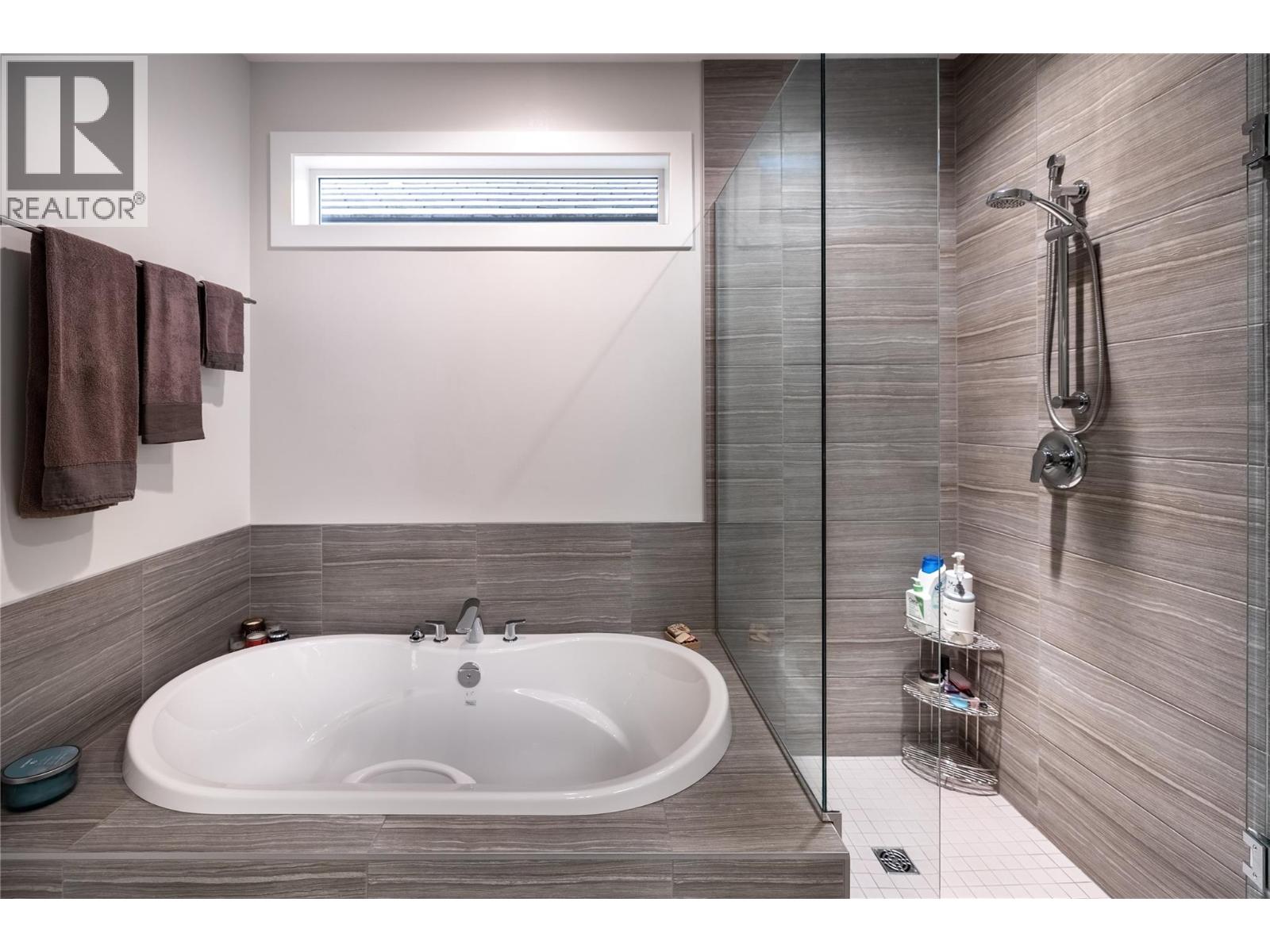 4450 Gordon Drive Unit# 114