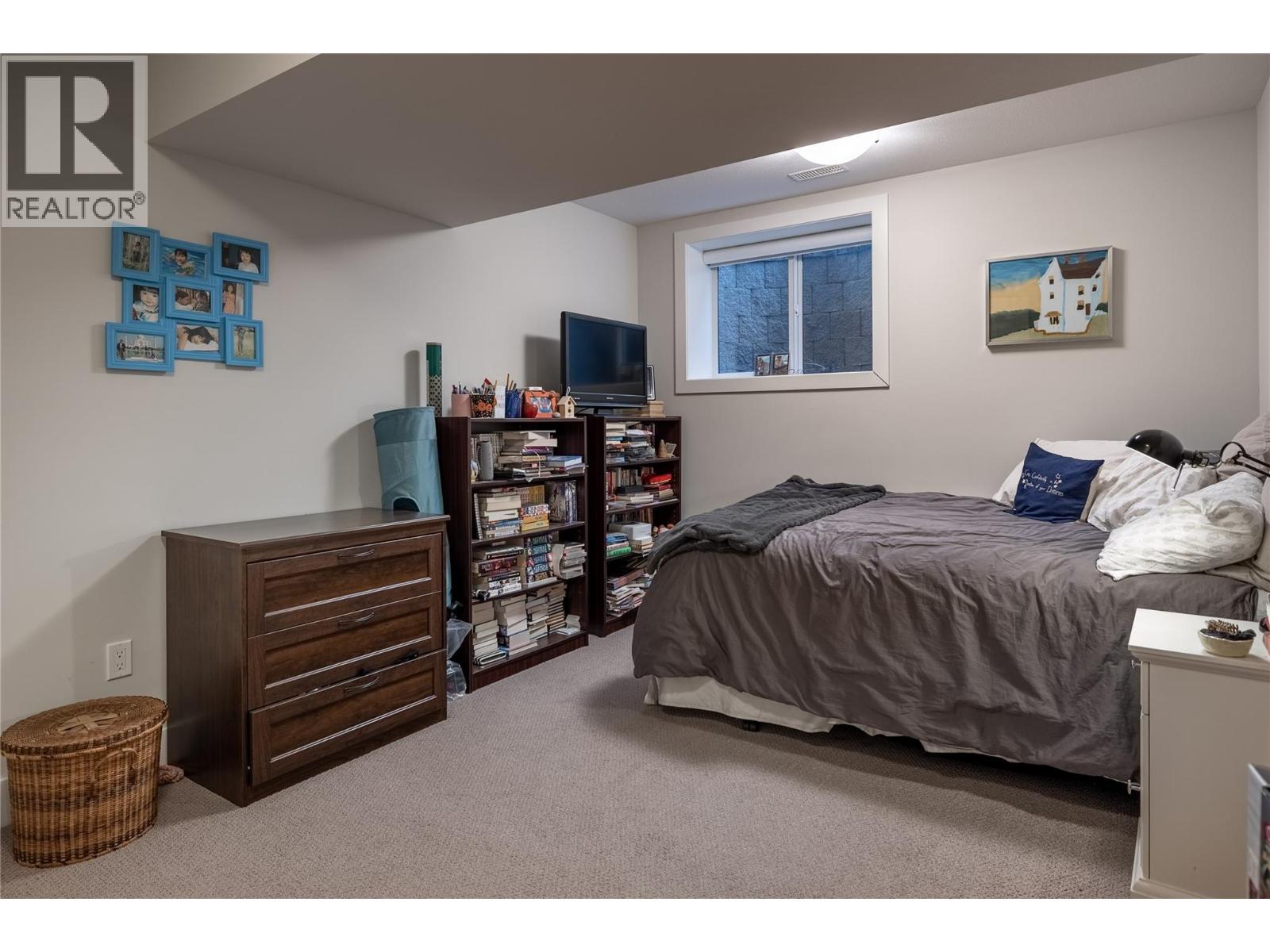 4450 Gordon Drive Unit# 114