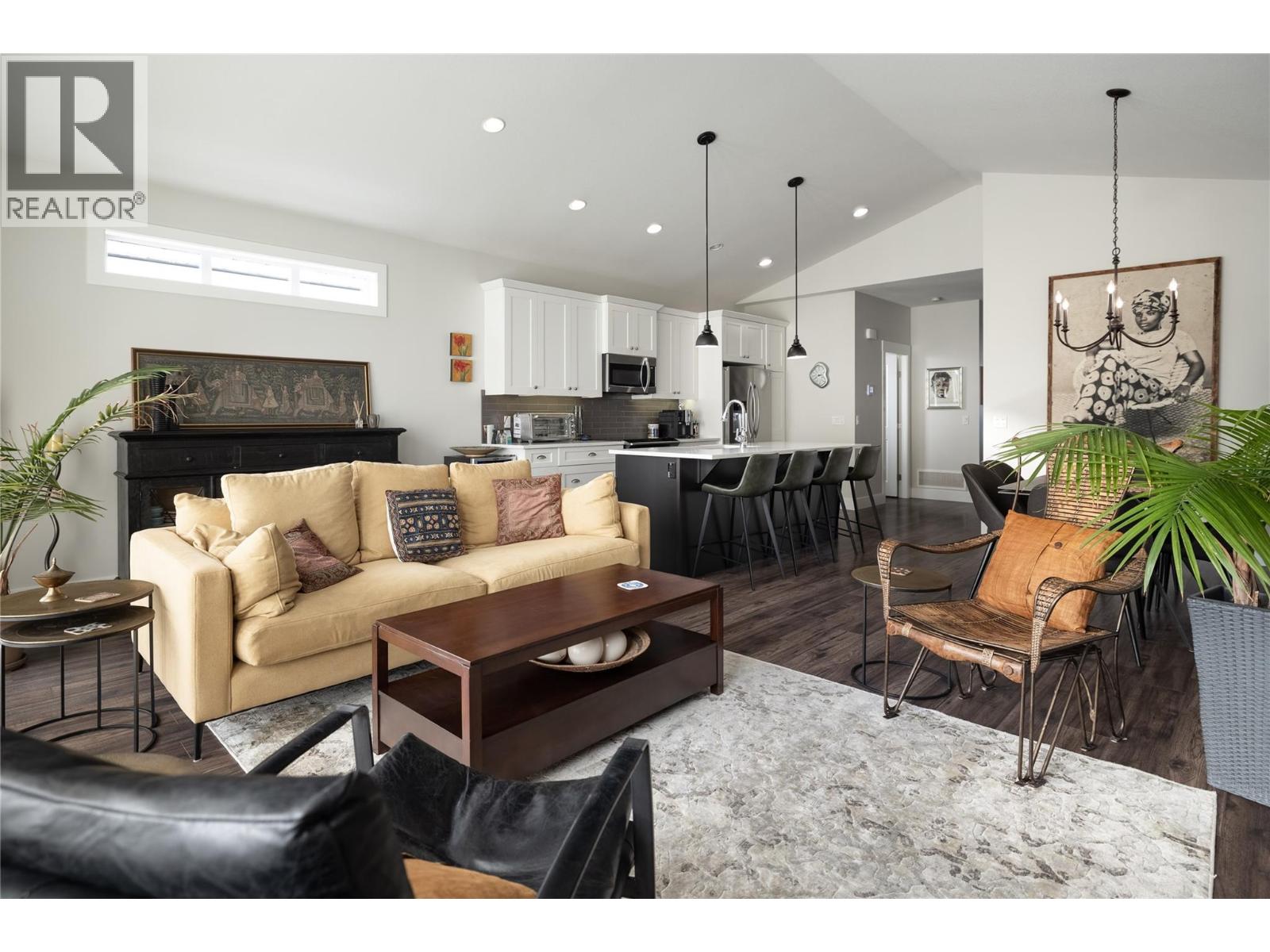 4450 Gordon Drive Unit# 114