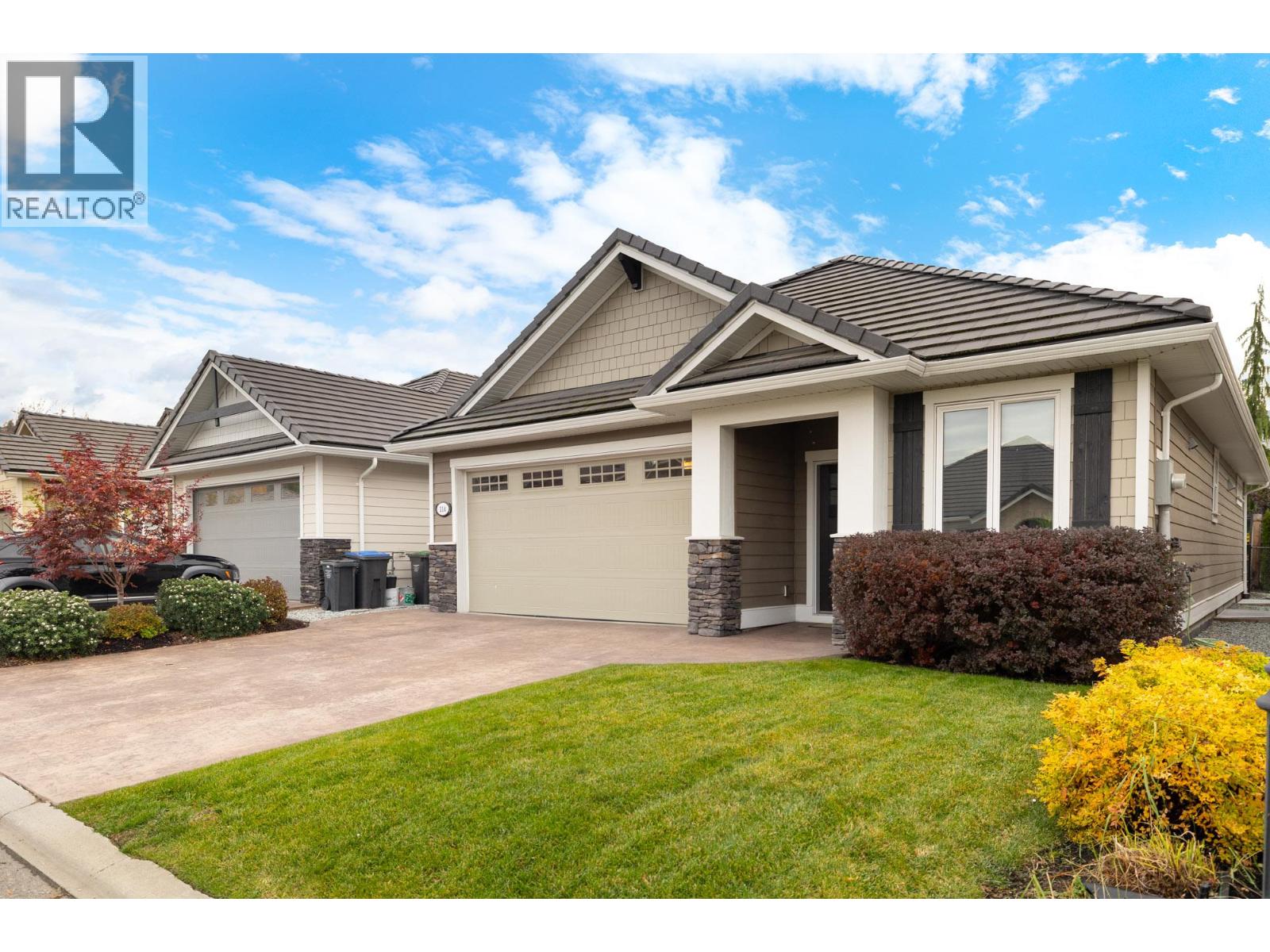4450 Gordon Drive Unit# 114