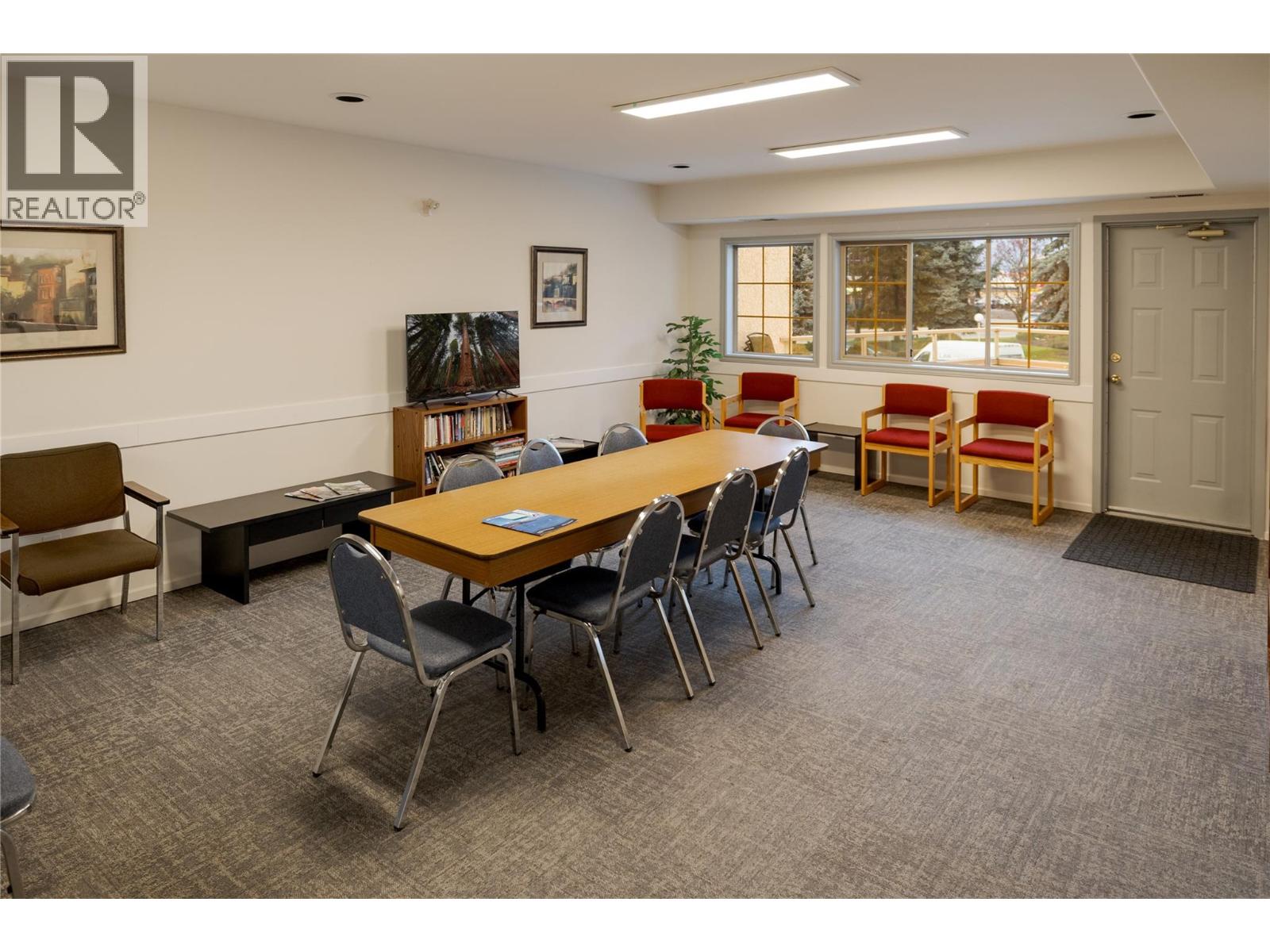 3335 Richter Street Unit# 215