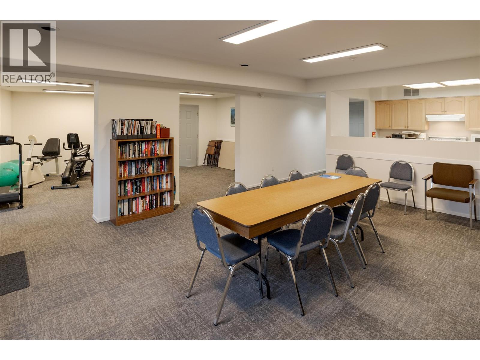 3335 Richter Street Unit# 215
