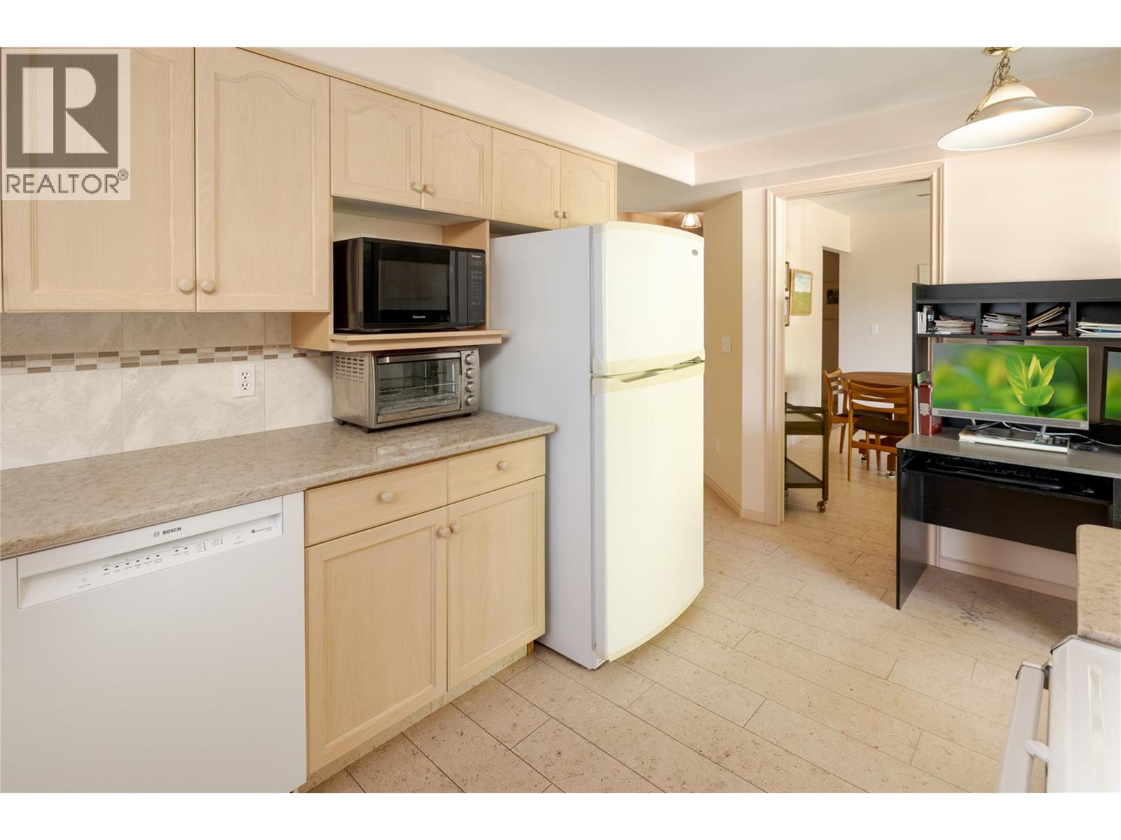 3335 Richter Street Unit# 215