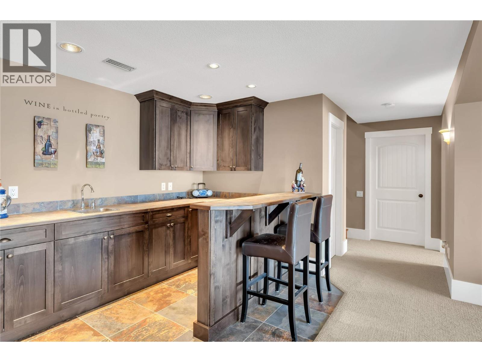 1487 Pinot Gris Drive