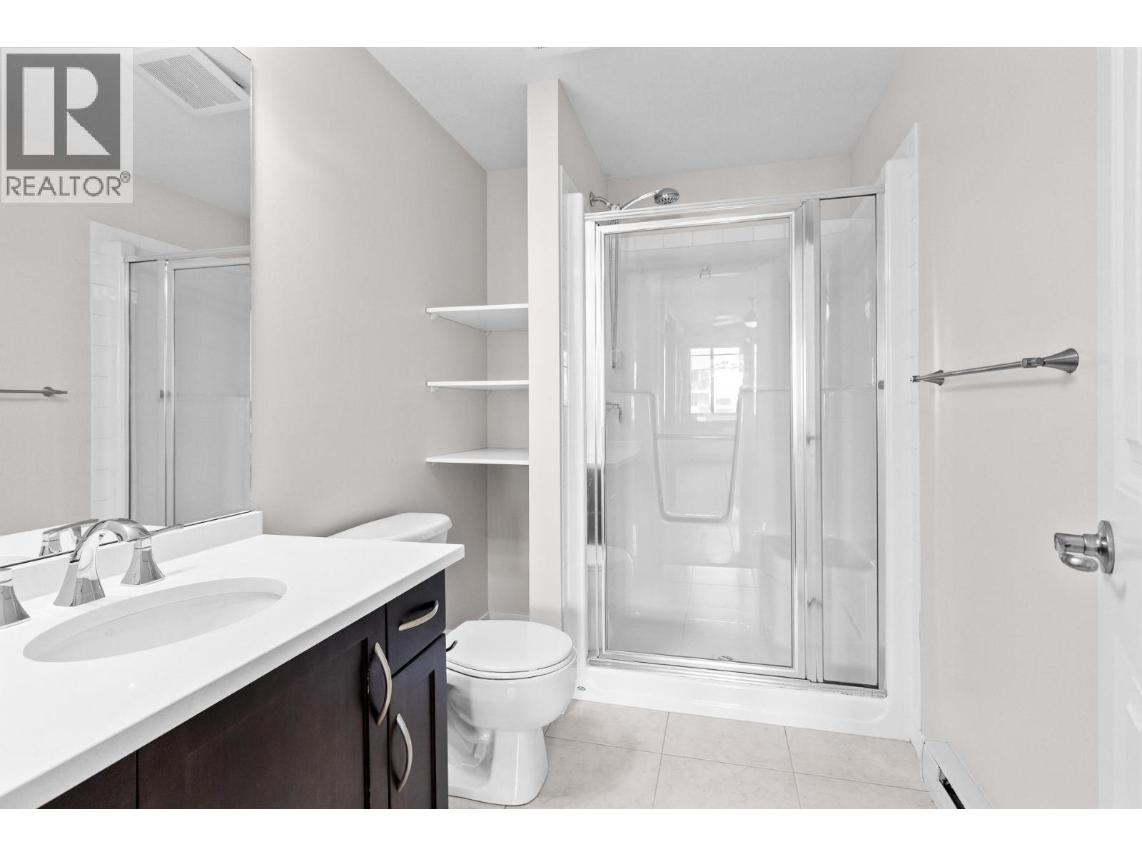3735 Casorso Road Unit# 302
