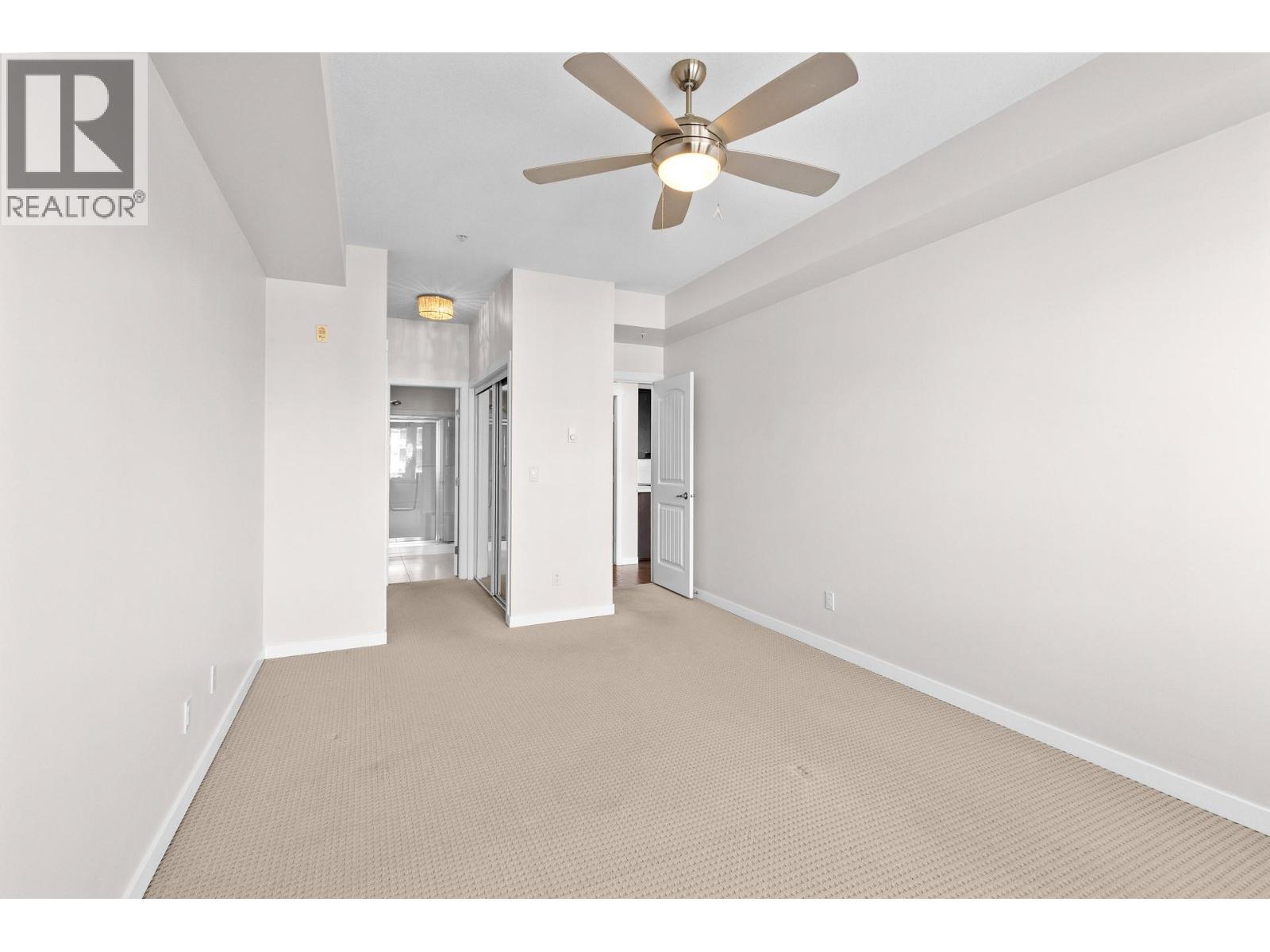 3735 Casorso Road Unit# 302