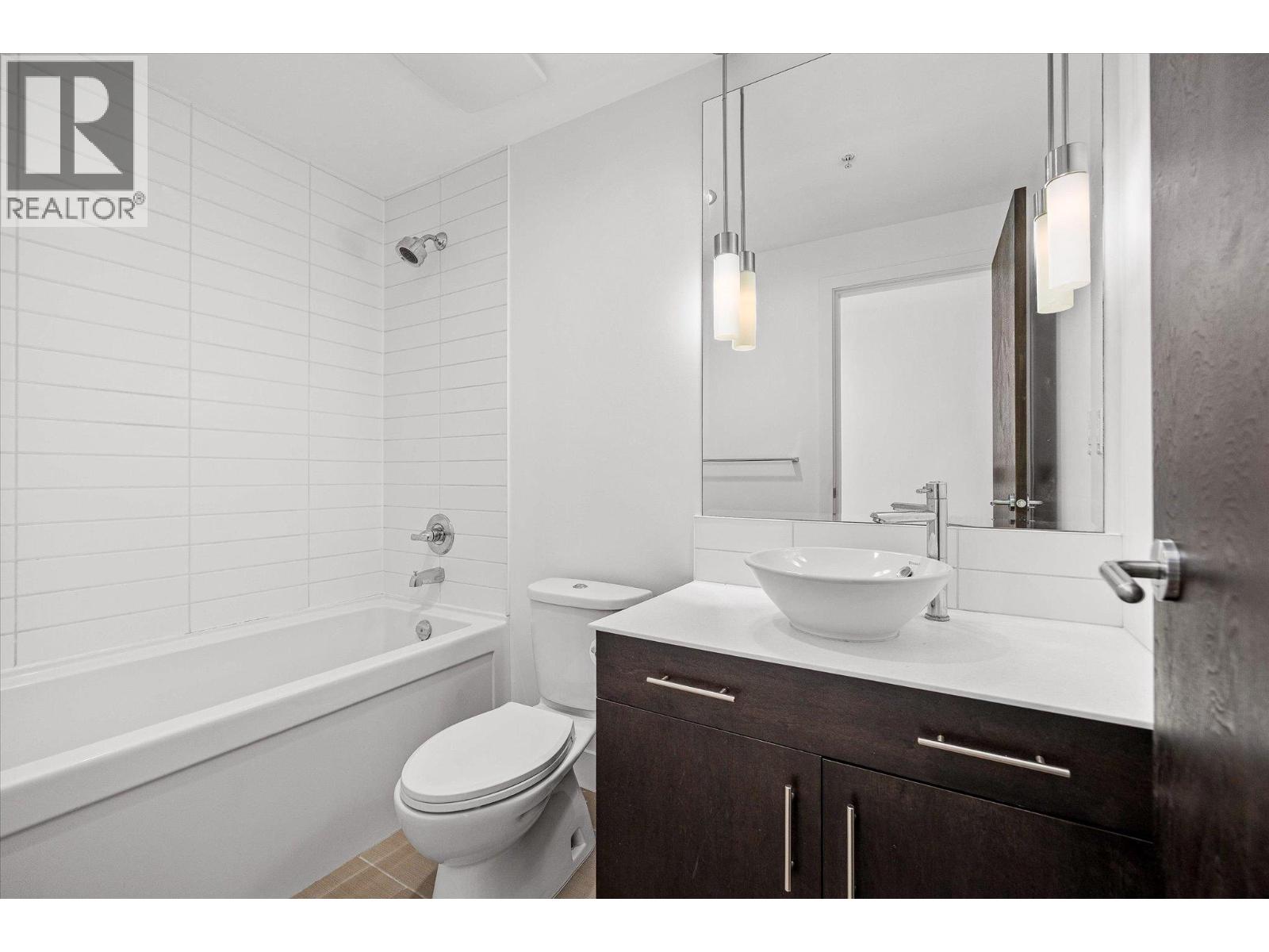 2040 Springfield Road Unit# 401