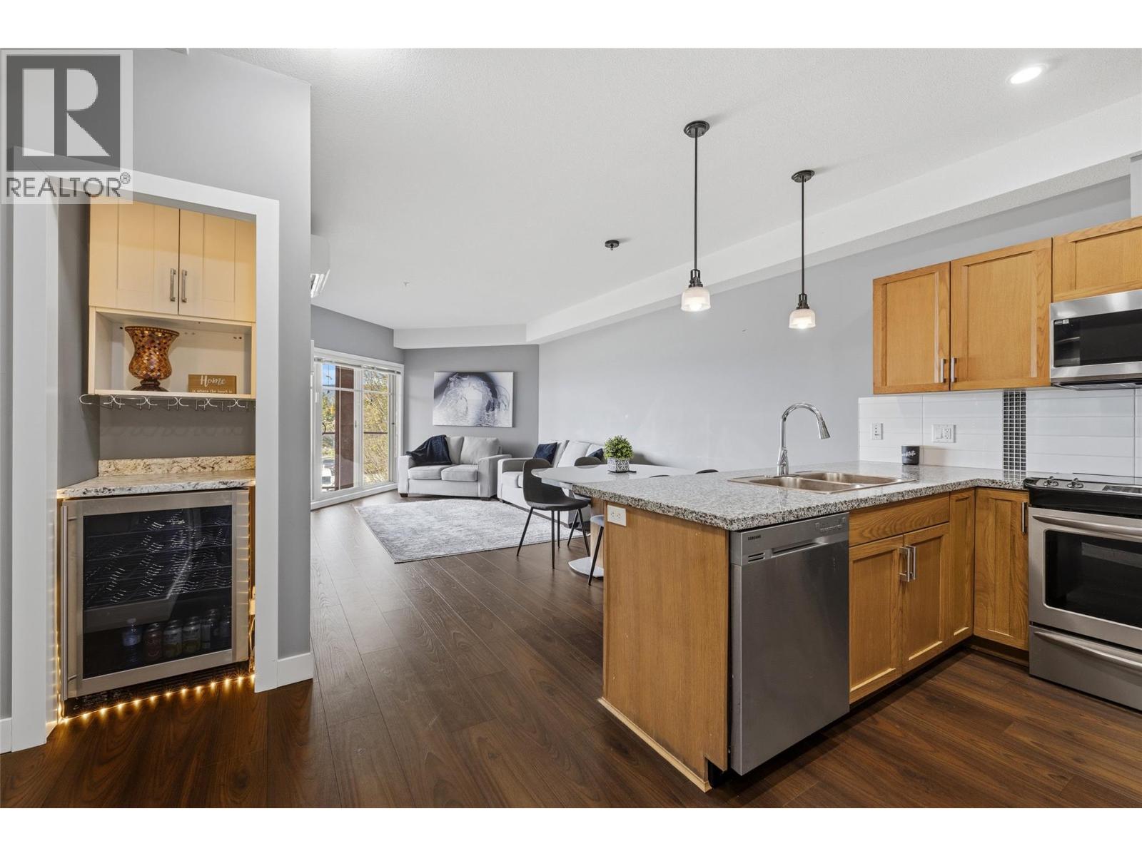 3220 Skyview Lane Unit# 205