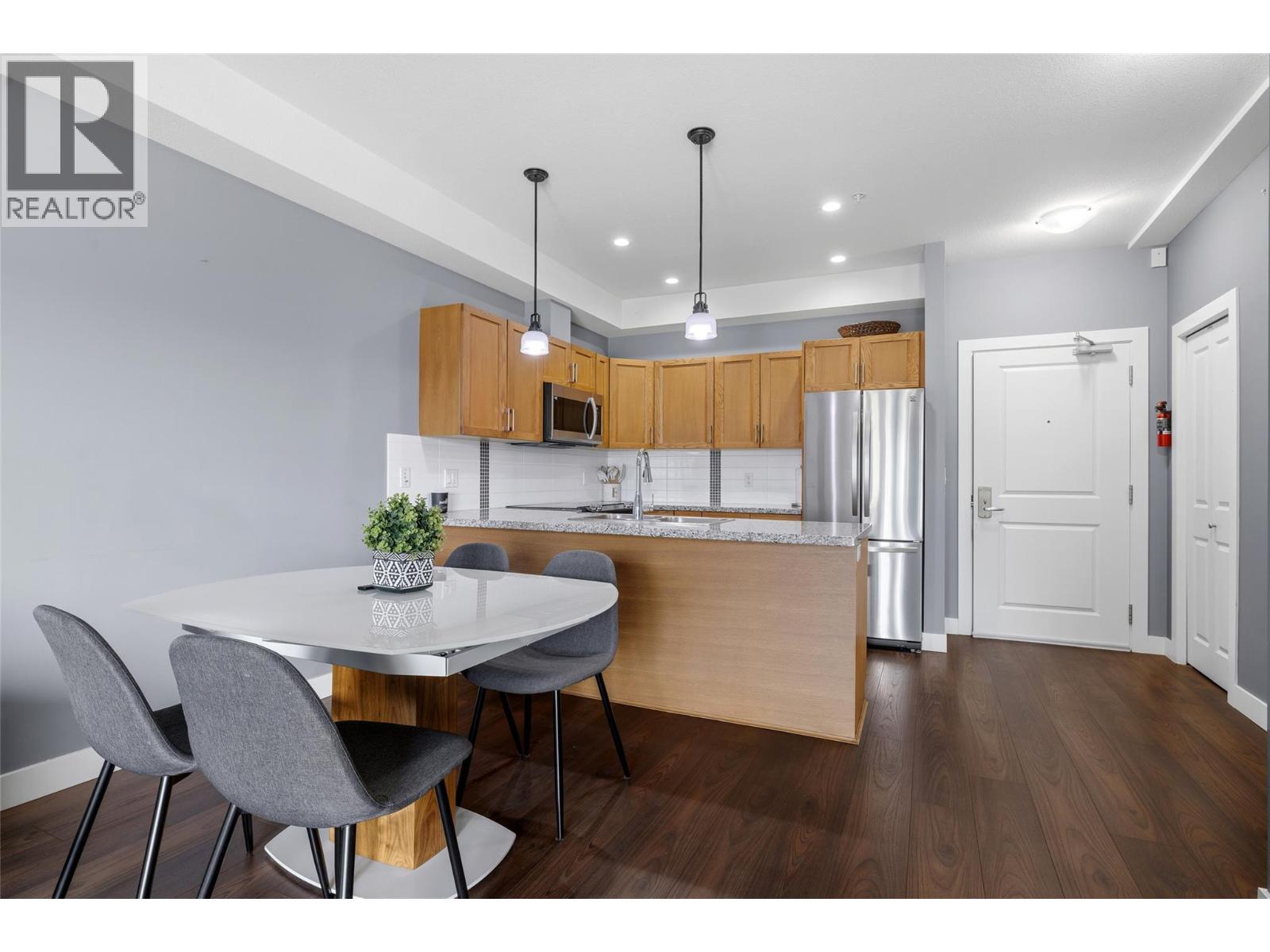 3220 Skyview Lane Unit# 205