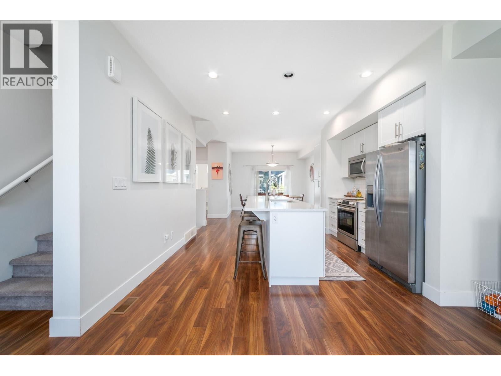 433 McCarren Avenue Unit# 5