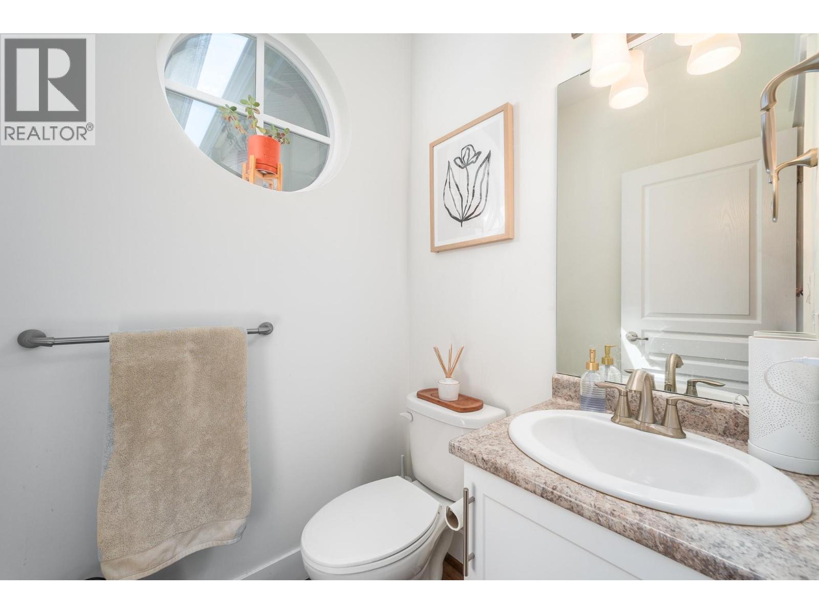 433 McCarren Avenue Unit# 5