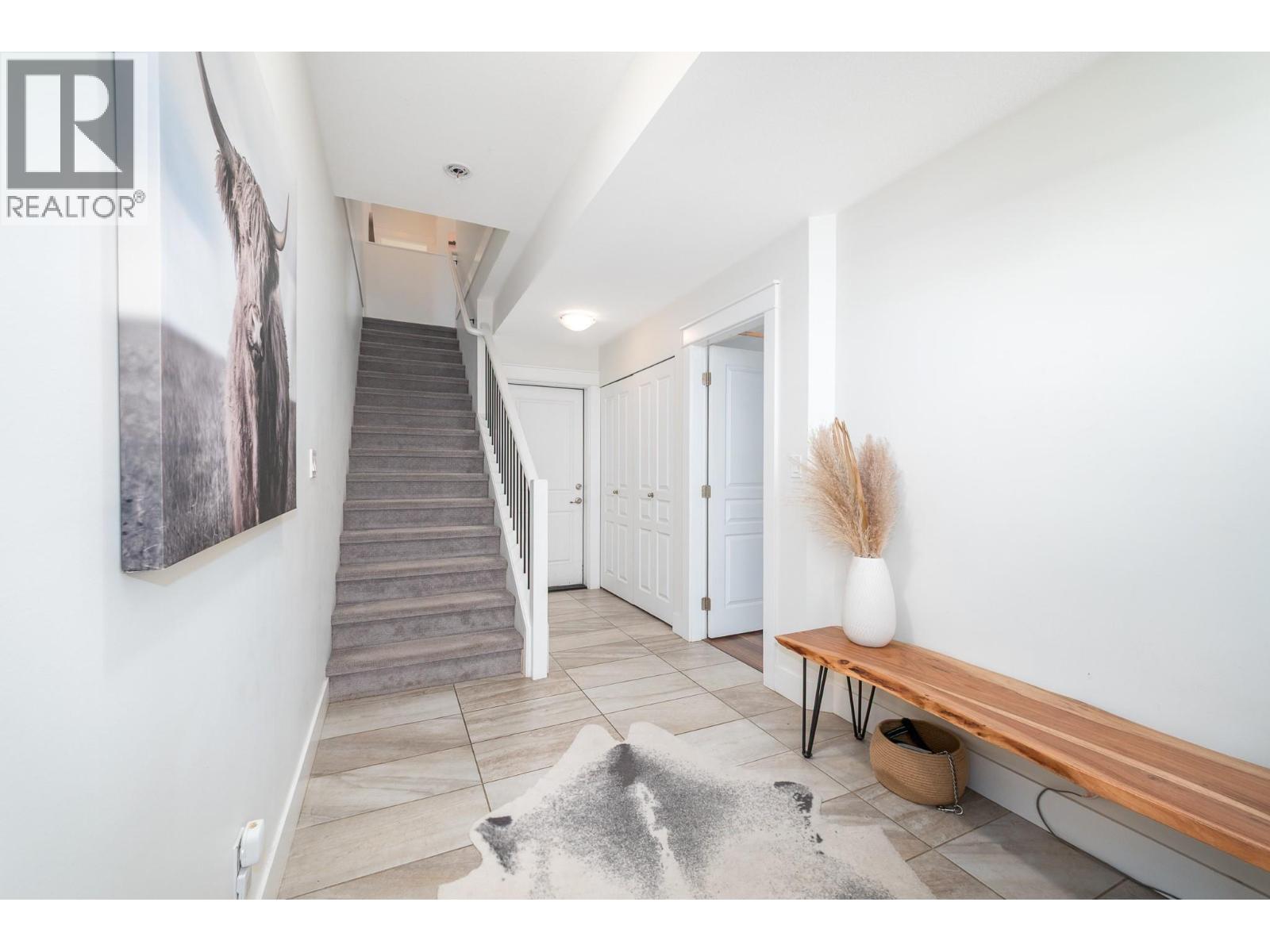 433 McCarren Avenue Unit# 5