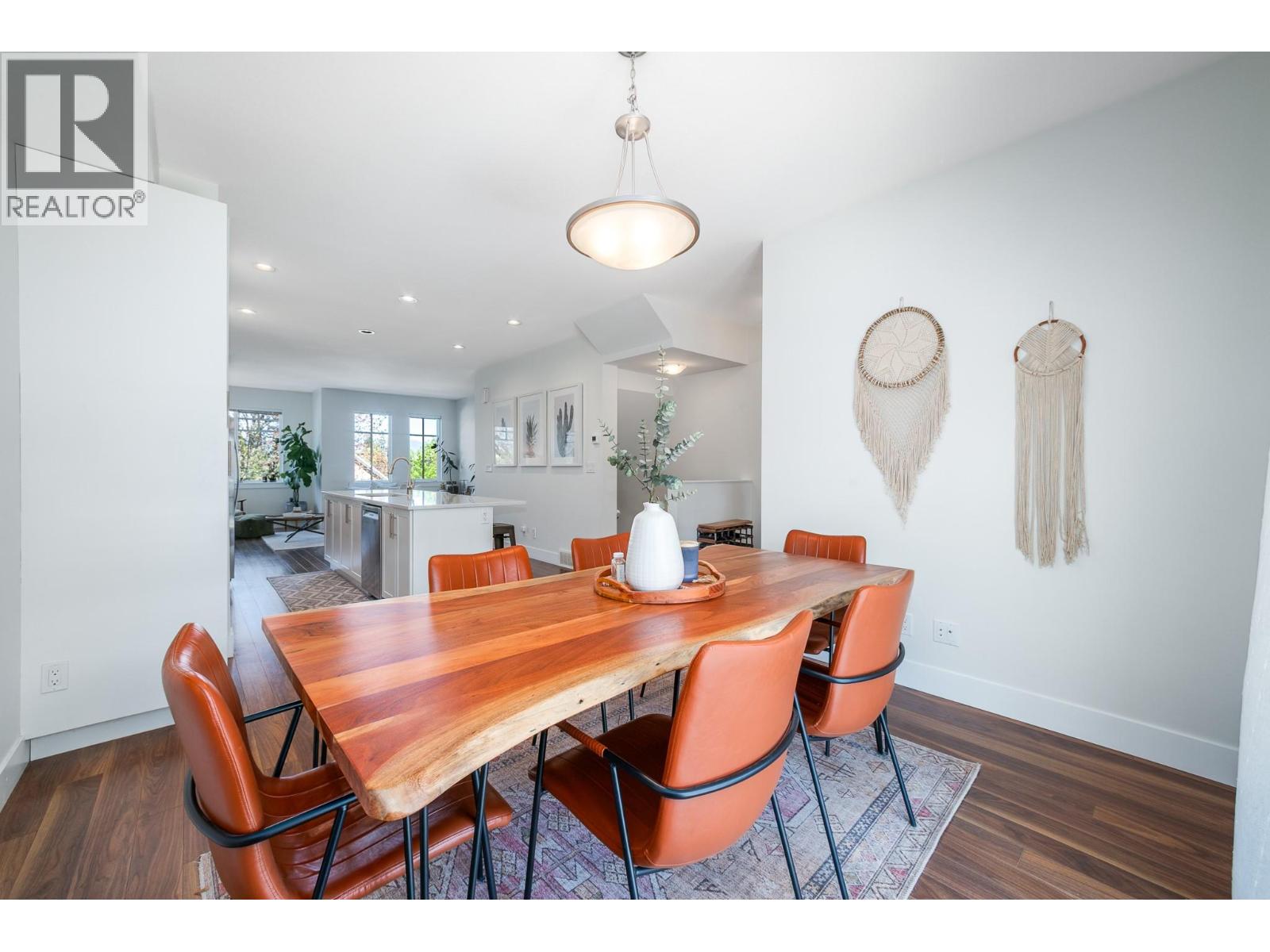 433 McCarren Avenue Unit# 5
