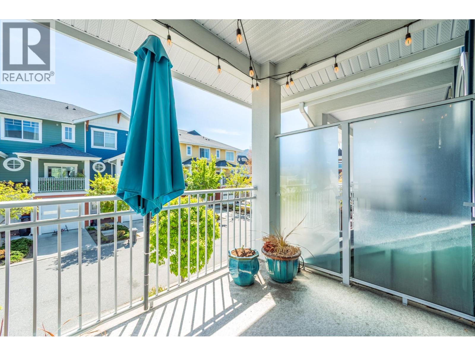 433 McCarren Avenue Unit# 5