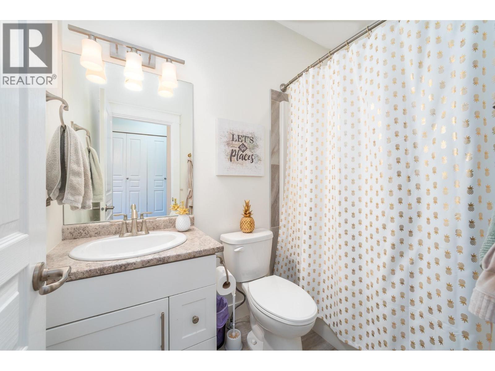 433 McCarren Avenue Unit# 5