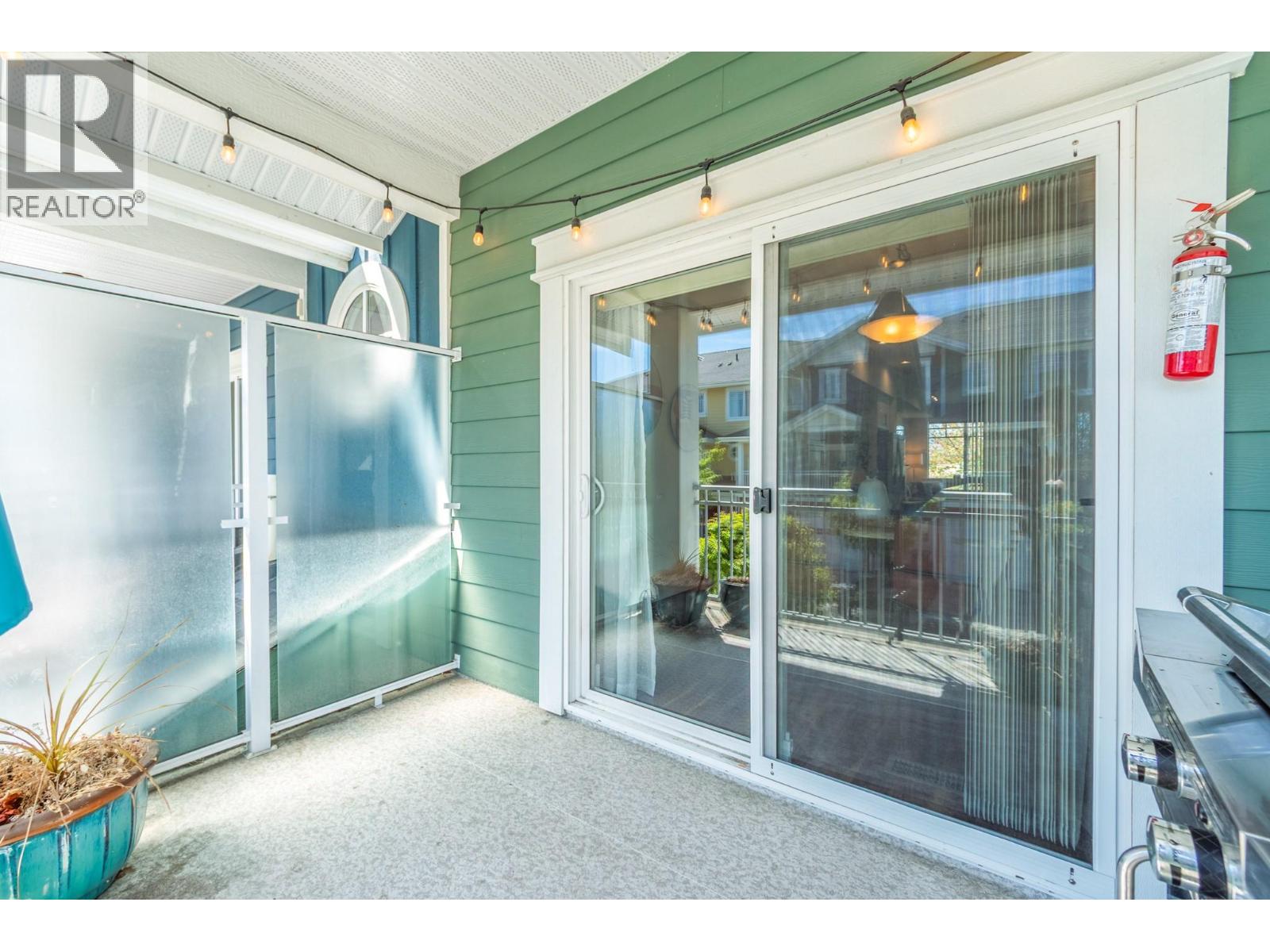 433 McCarren Avenue Unit# 5