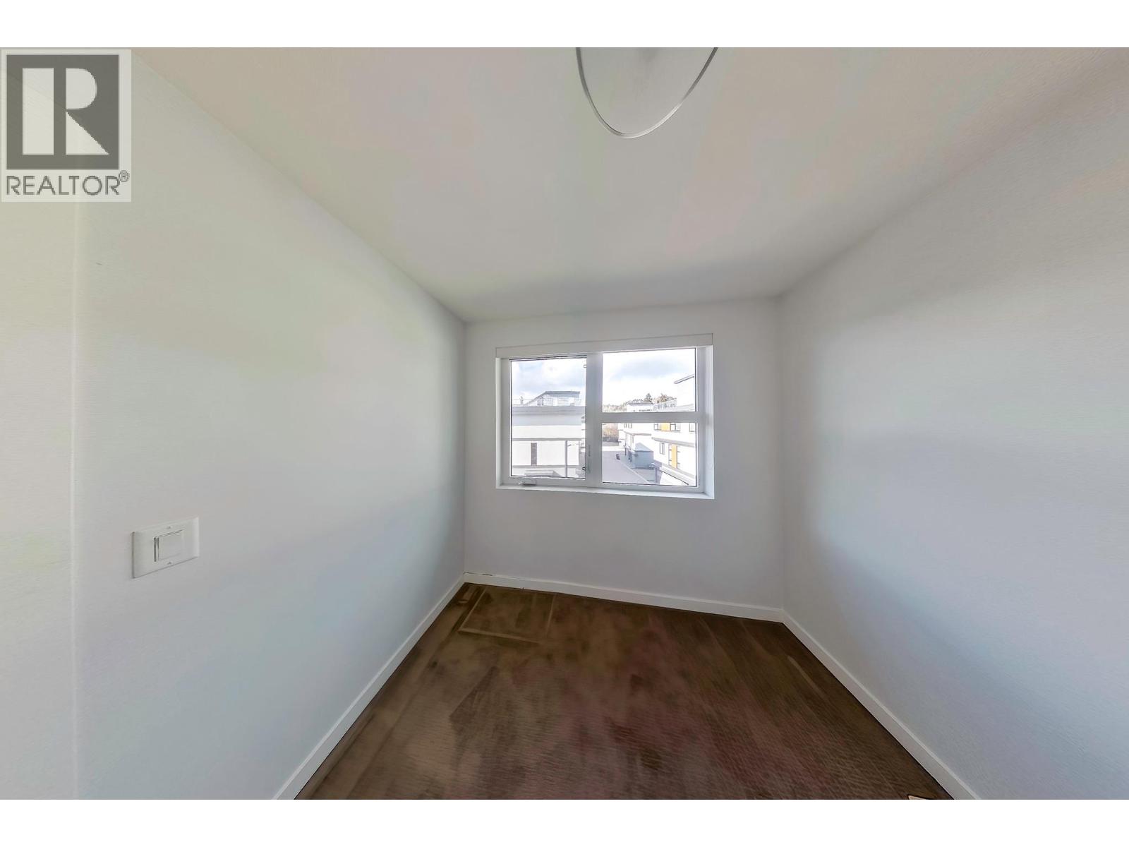1515 Highland Drive N Unit# 29