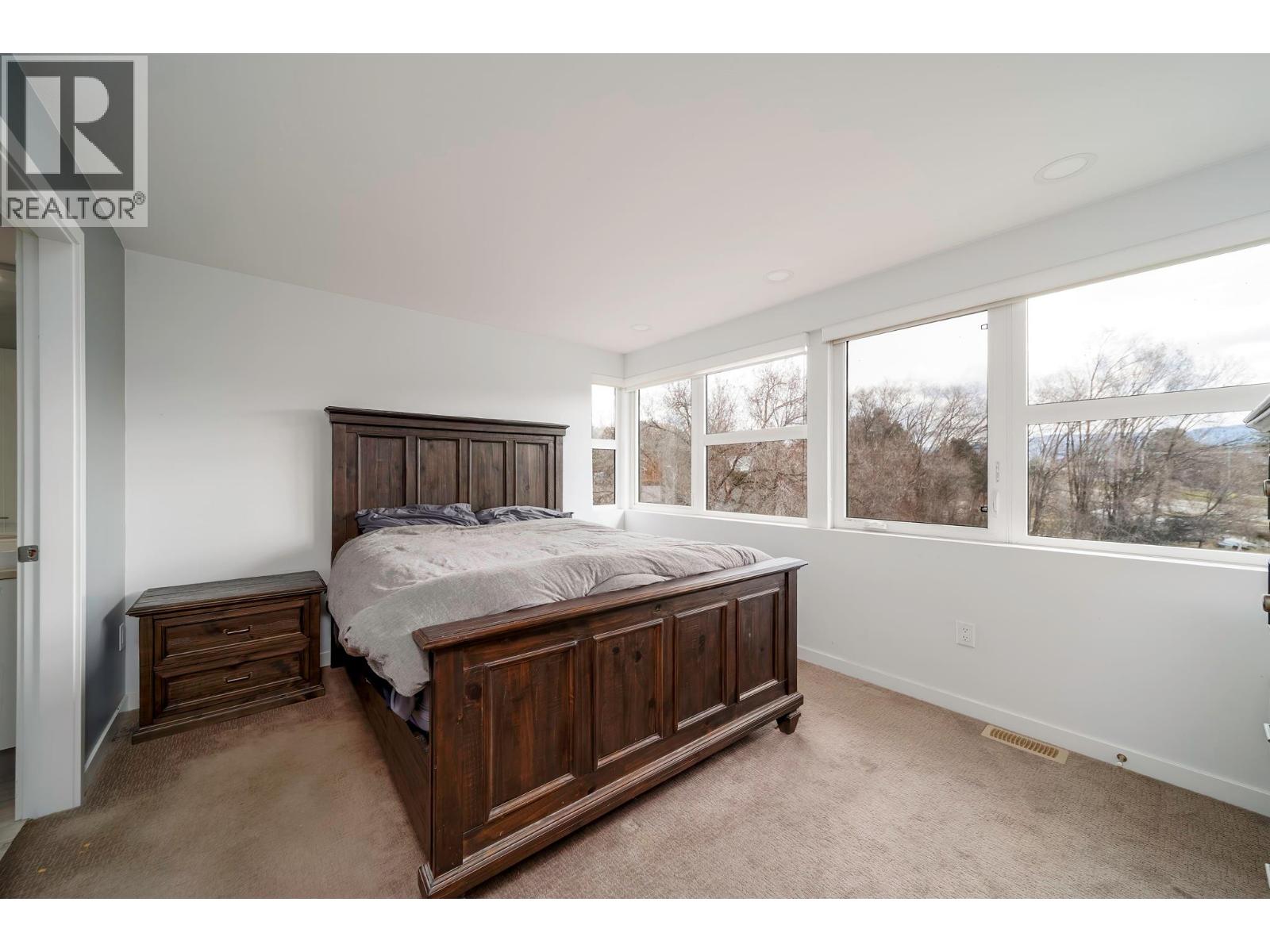 1515 Highland Drive N Unit# 29