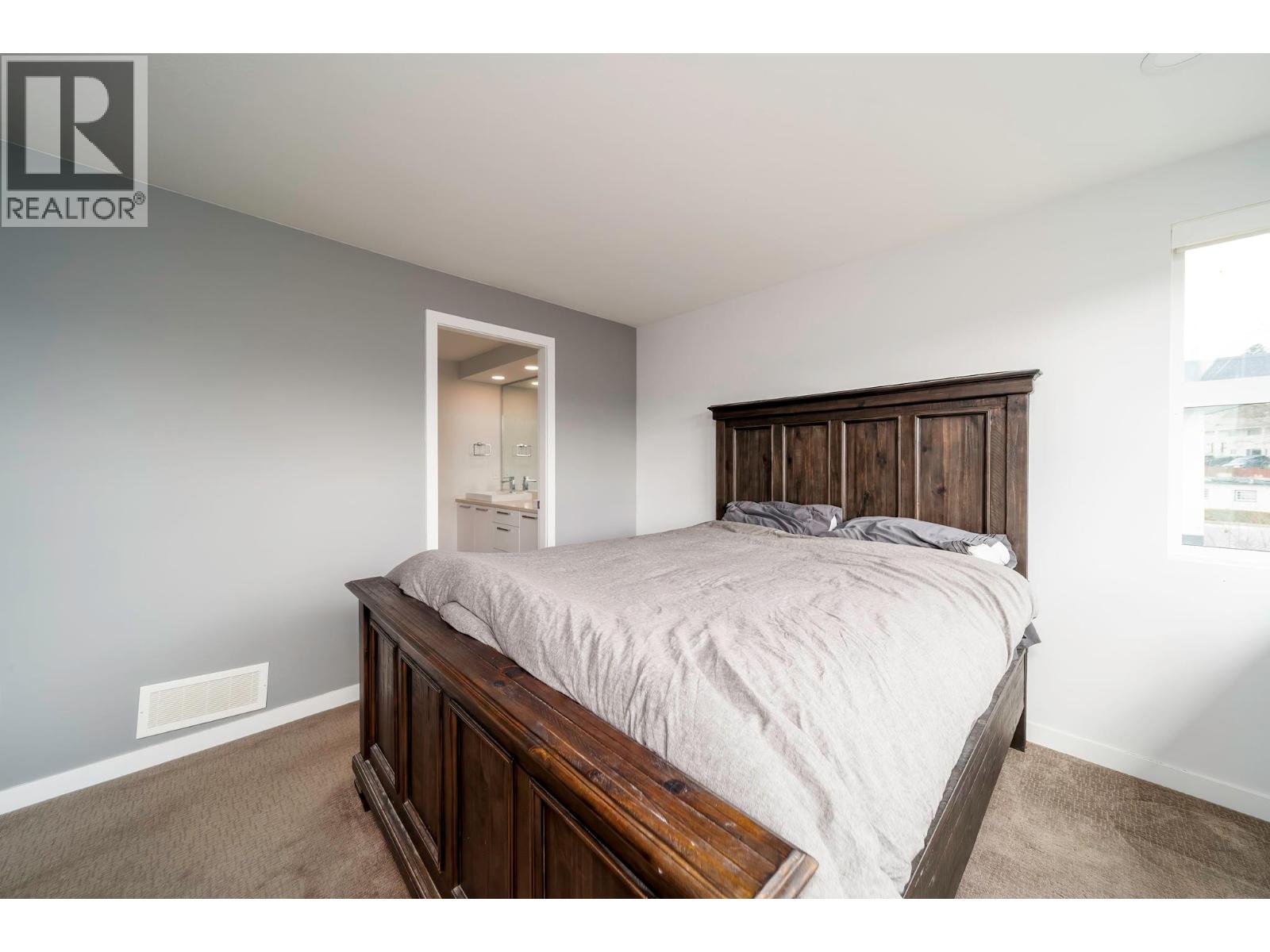1515 Highland Drive N Unit# 29