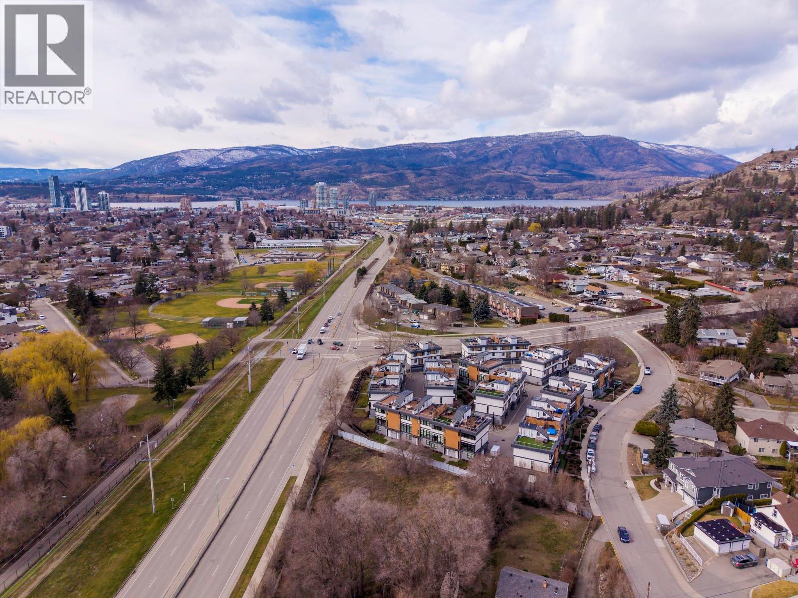 1515 Highland Drive N Unit# 29