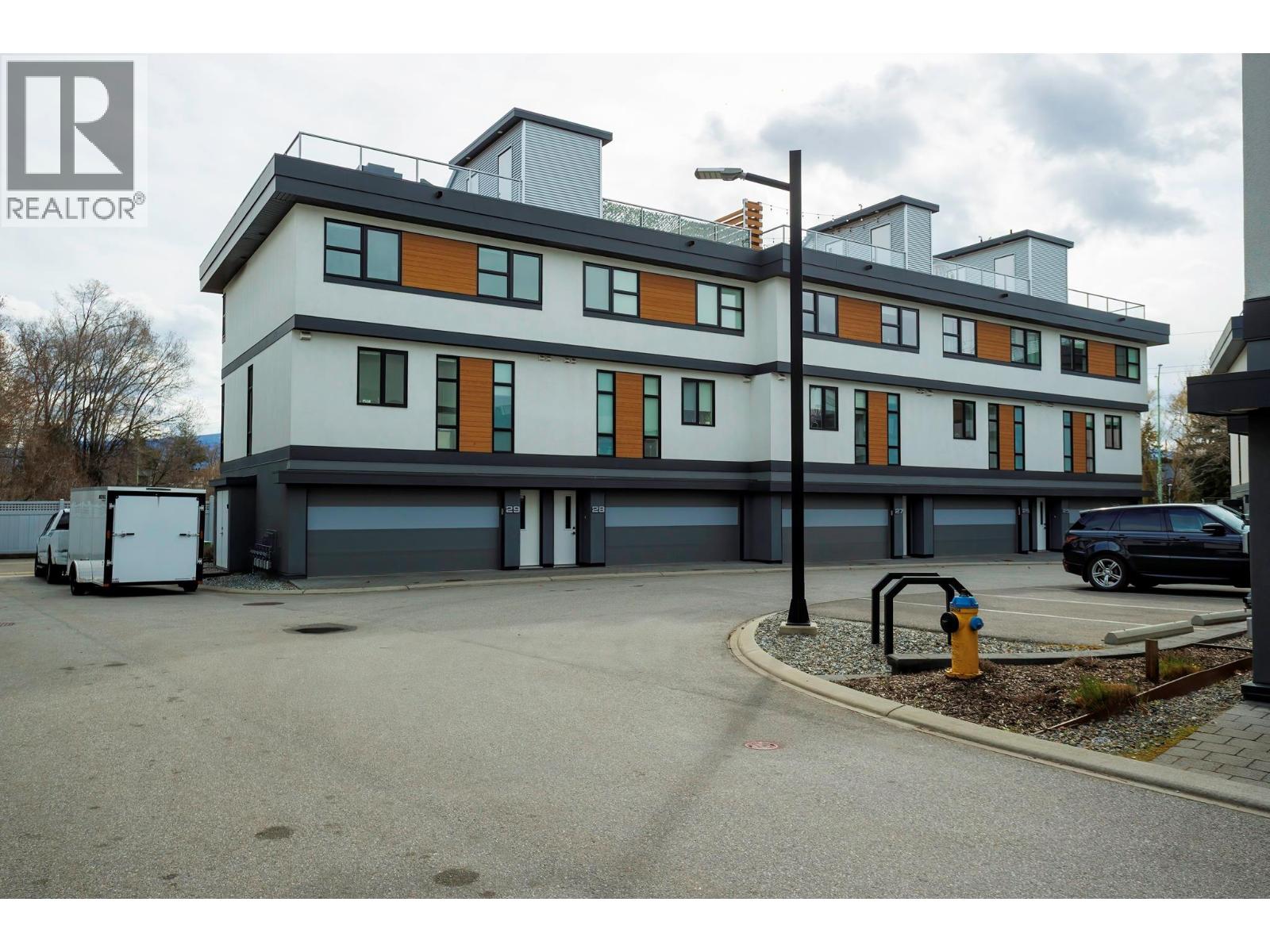 1515 Highland Drive N Unit# 29