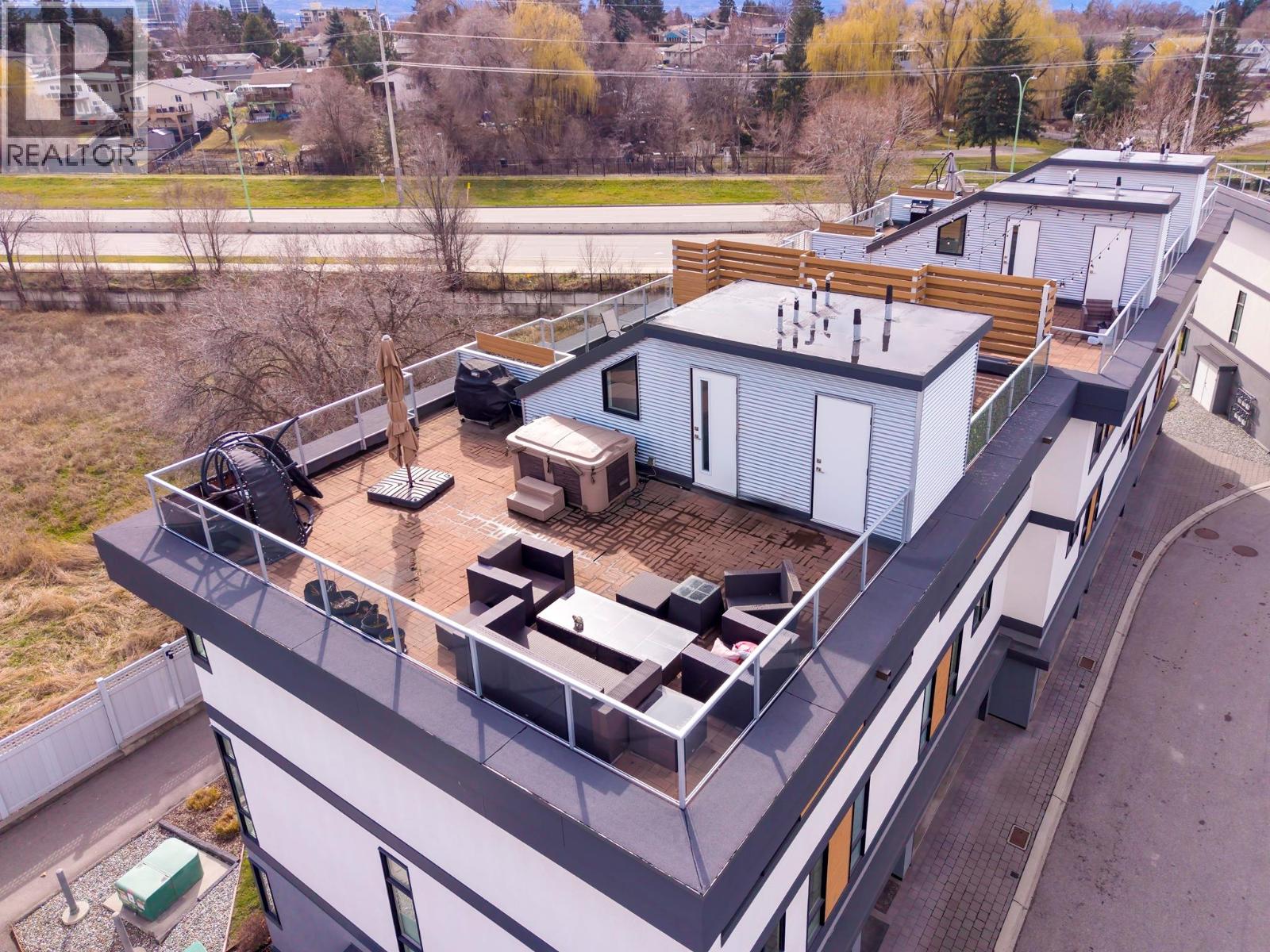 1515 Highland Drive N Unit# 29