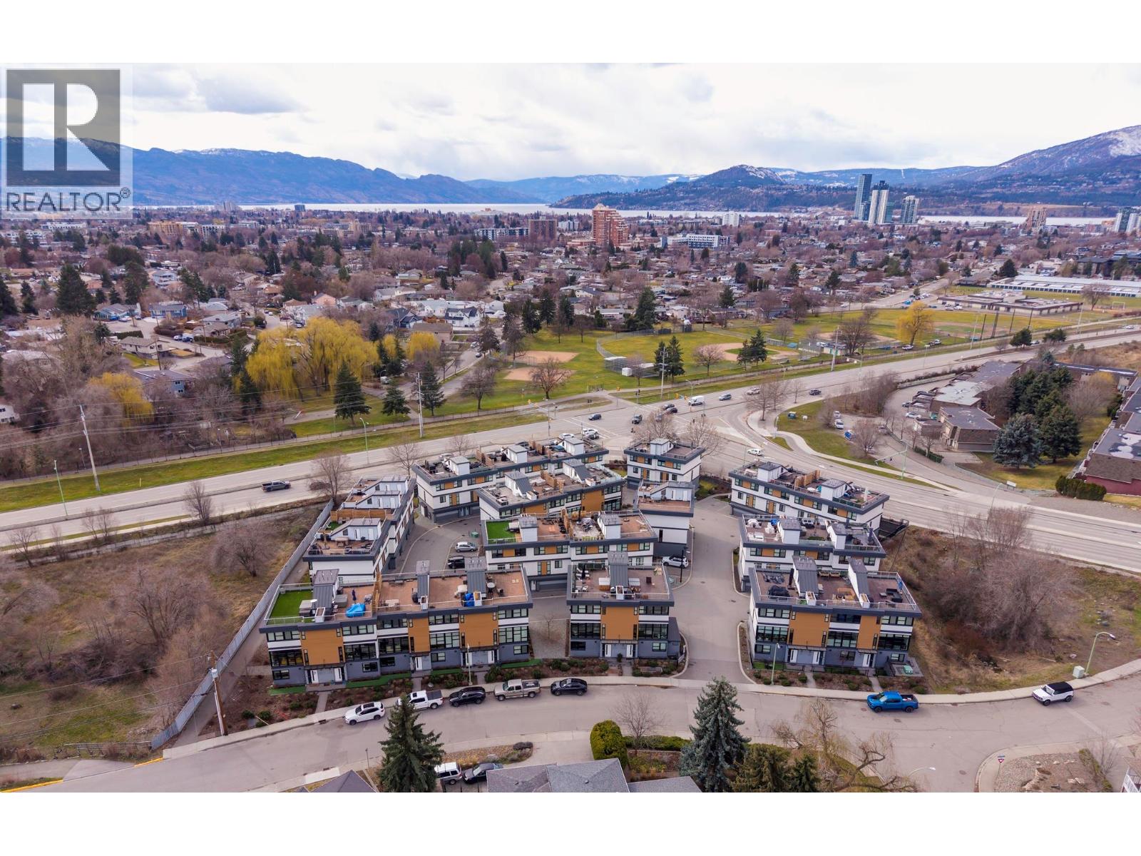 1515 Highland Drive N Unit# 29