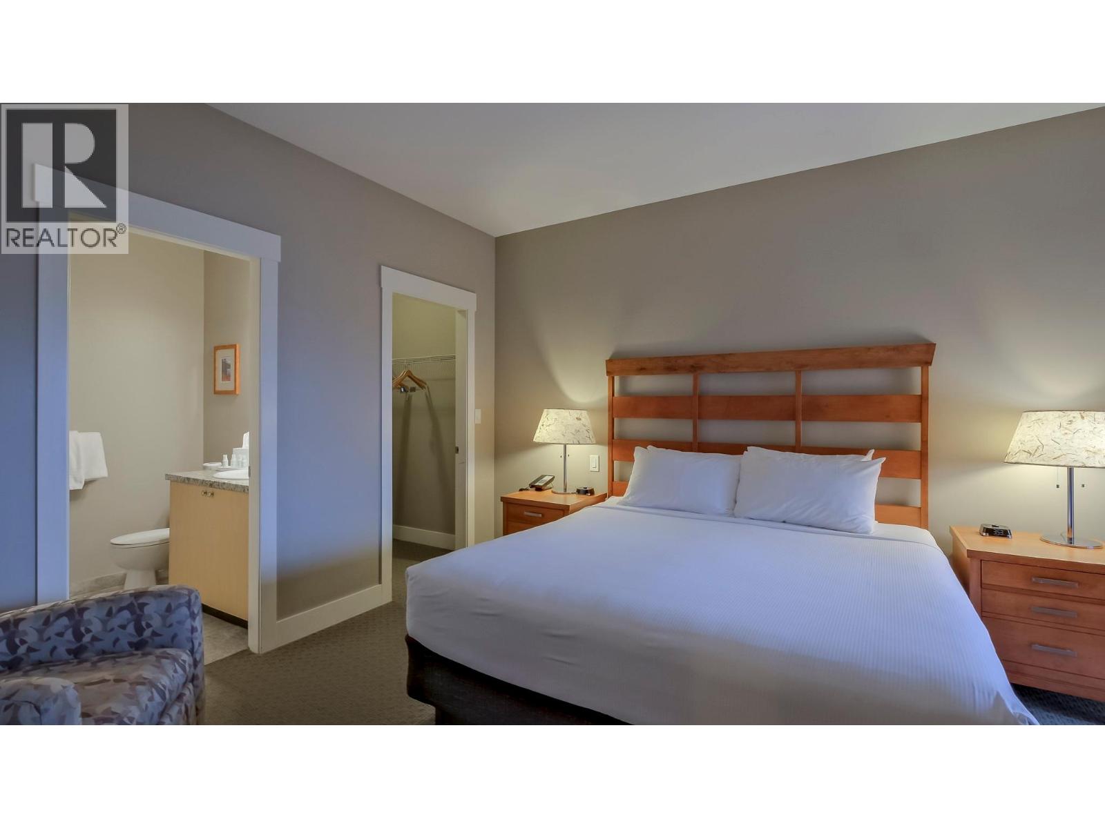 4205 Gellatly Road Unit# 304