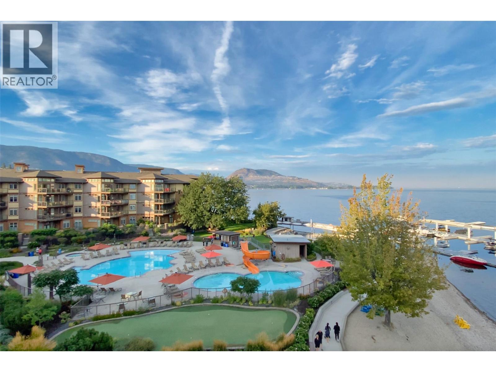 4205 Gellatly Road Unit# 304