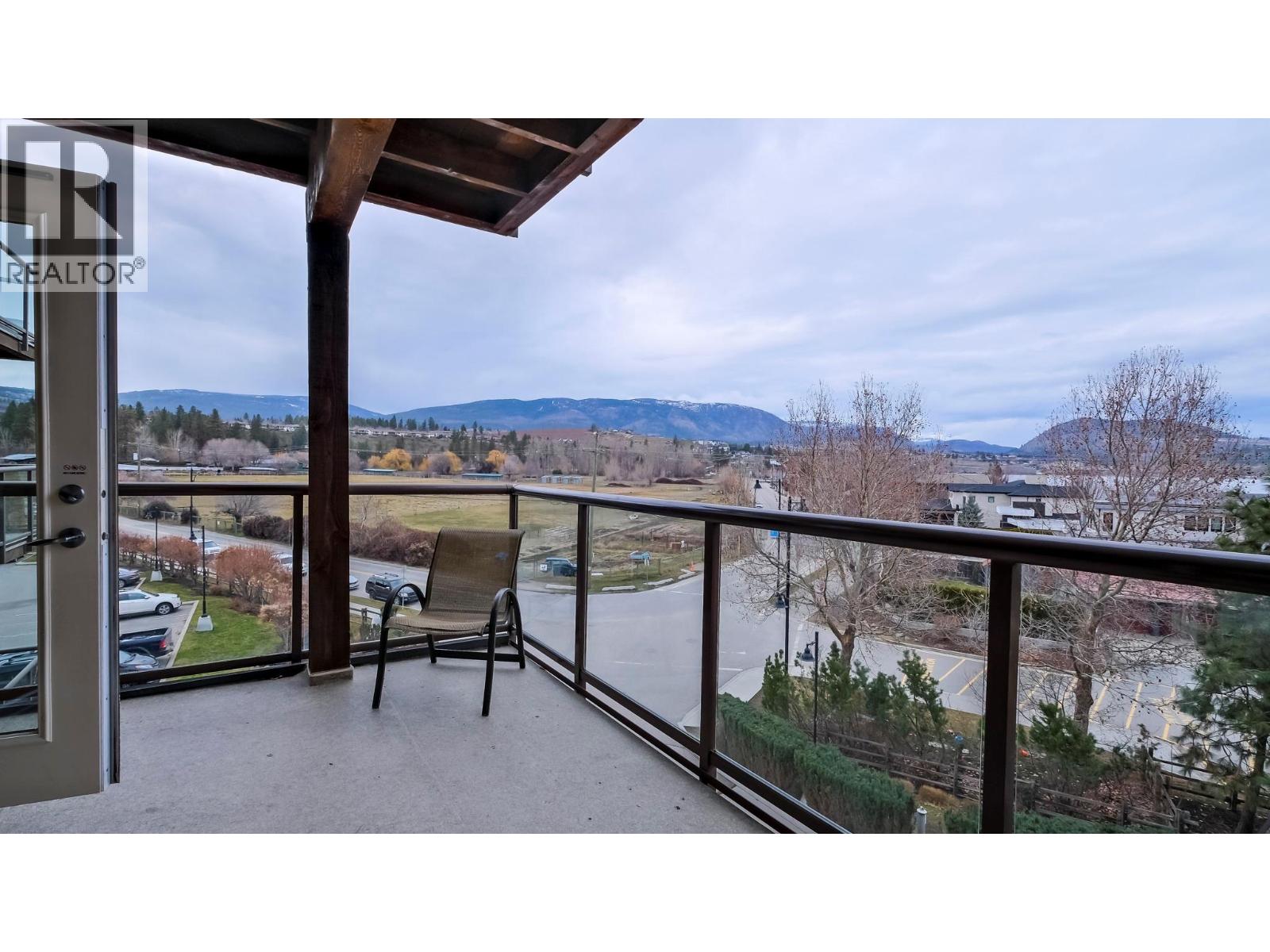 4205 Gellatly Road Unit# 304