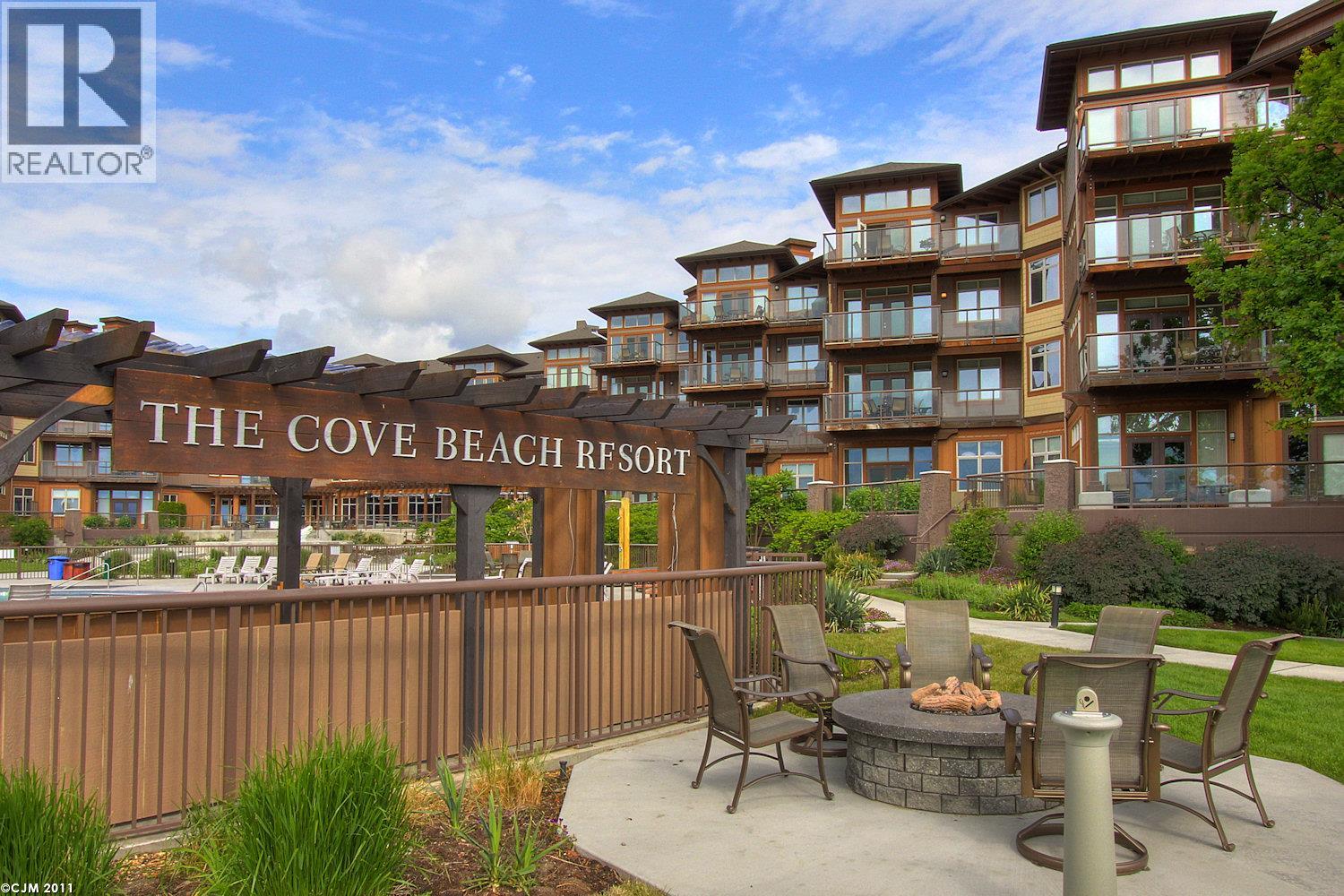 4205 Gellatly Road Unit# 304