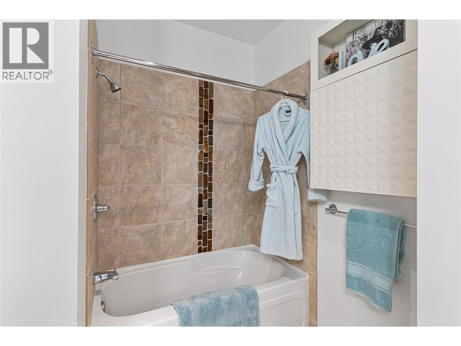 4205 Gellatly Road Unit# 238