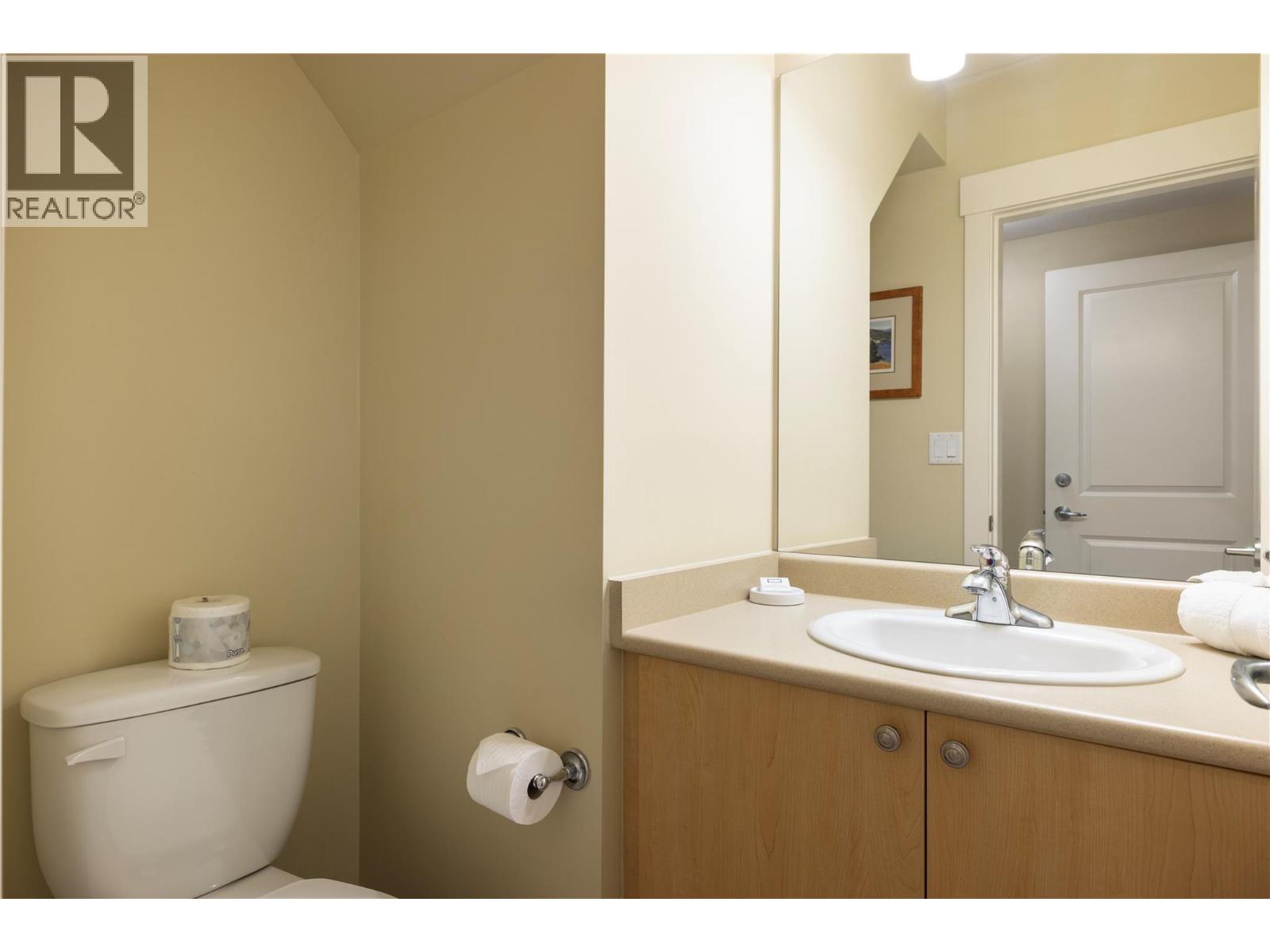4205 Gellatly Road Unit# 416
