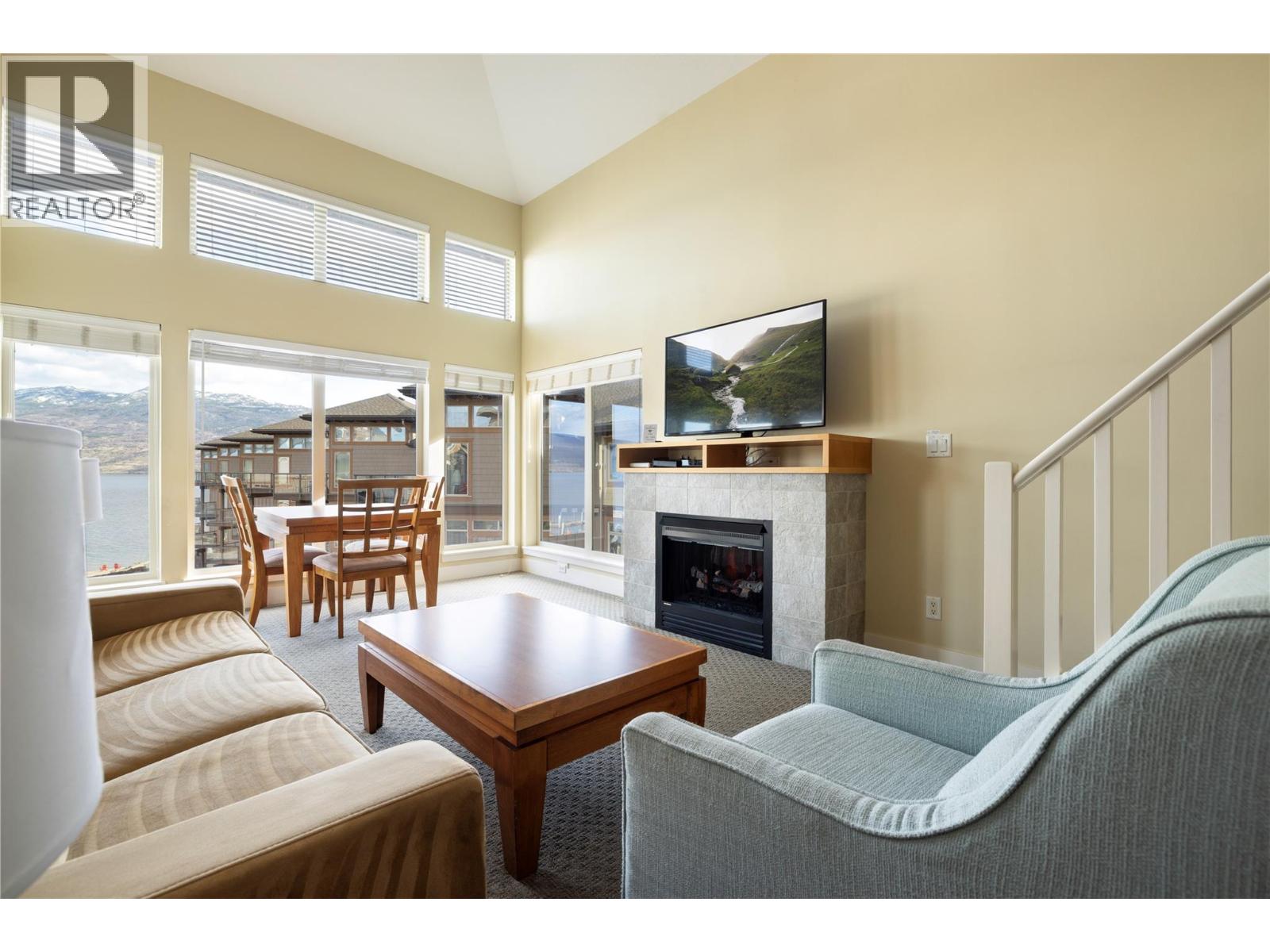 4205 Gellatly Road Unit# 416