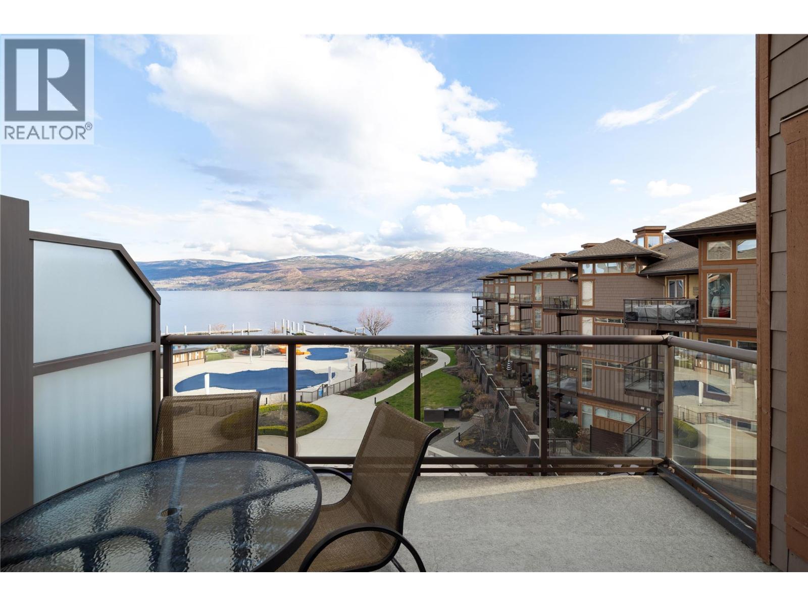 4205 Gellatly Road Unit# 416