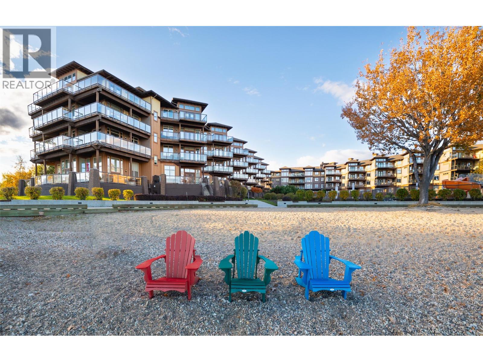 4205 Gellatly Road Unit# 416