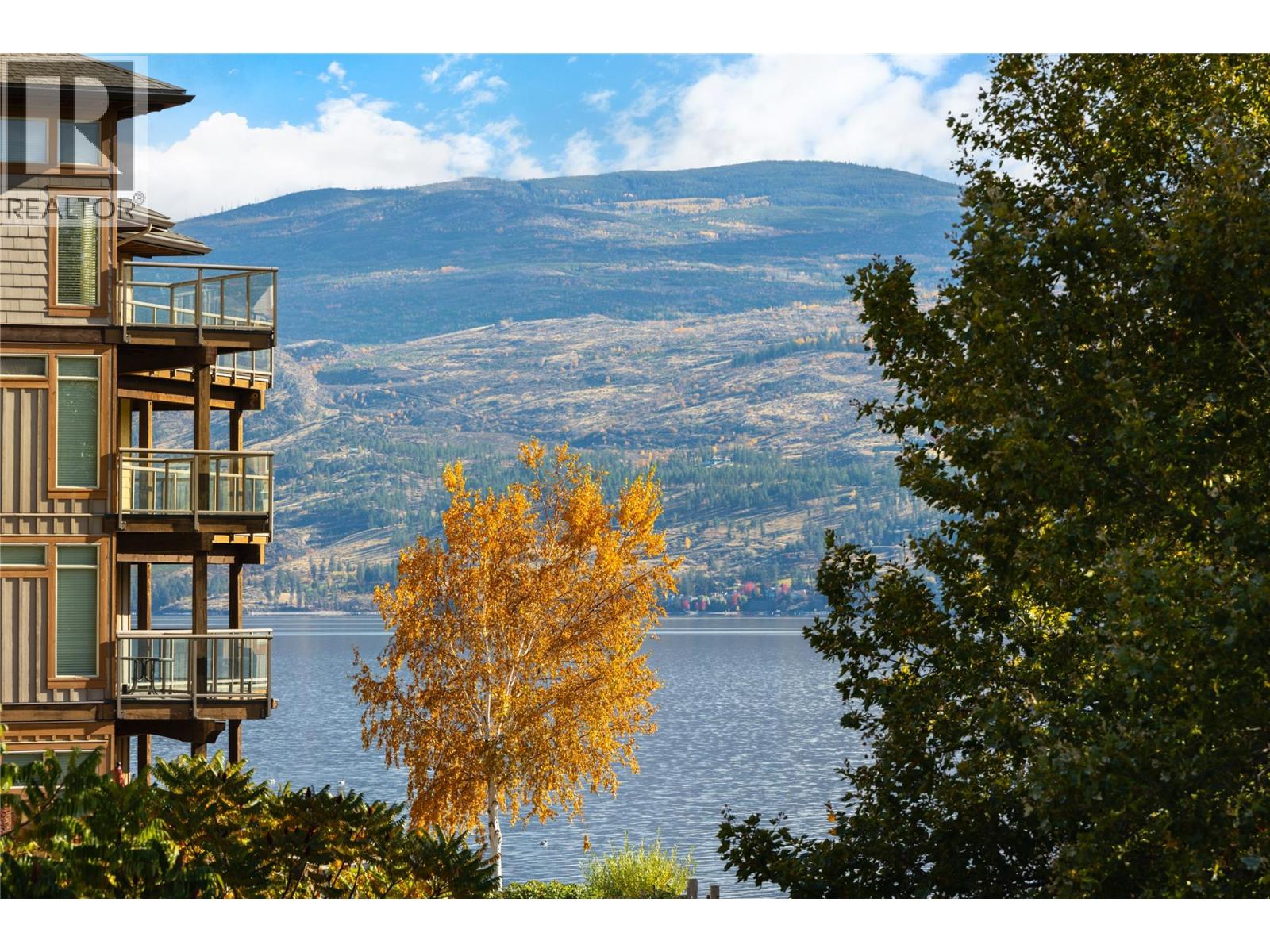 4205 Gellatly Road Unit# 416