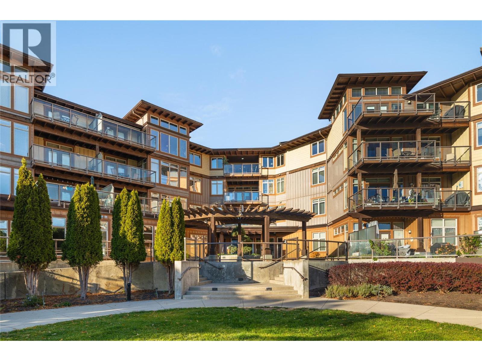 4205 Gellatly Road Unit# 416