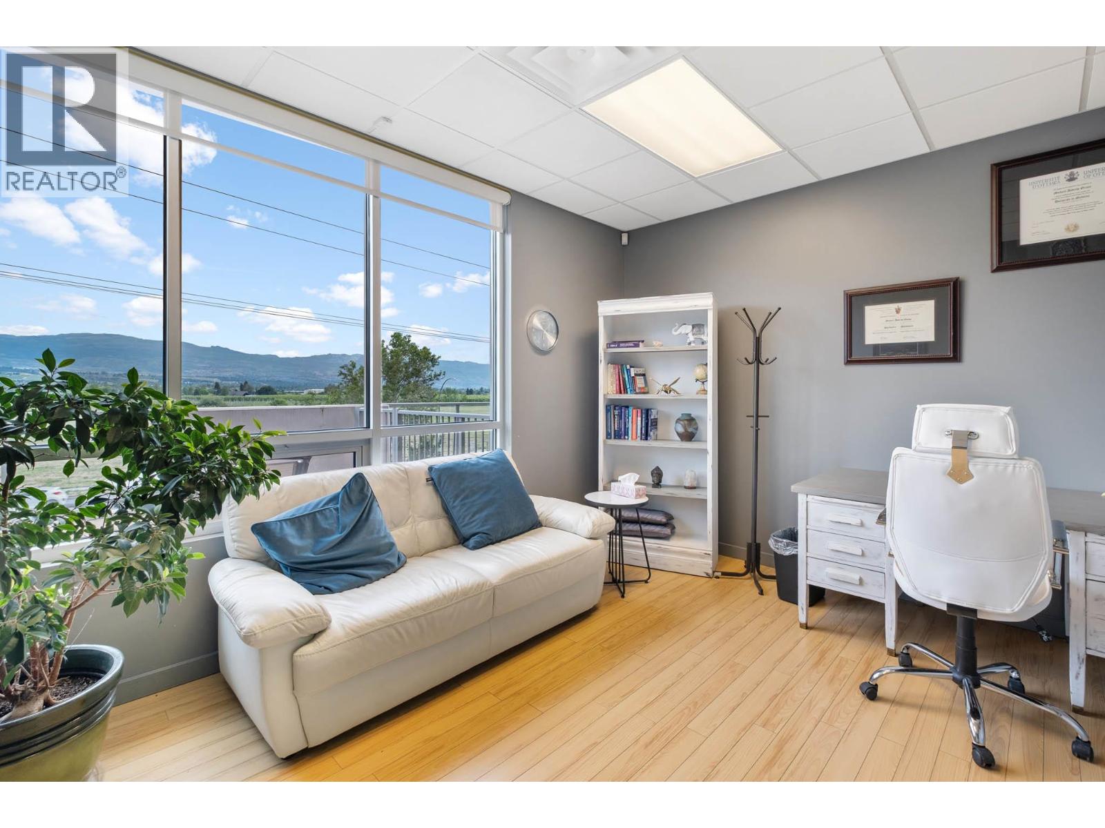 2040 Springfield Road Unit# 201