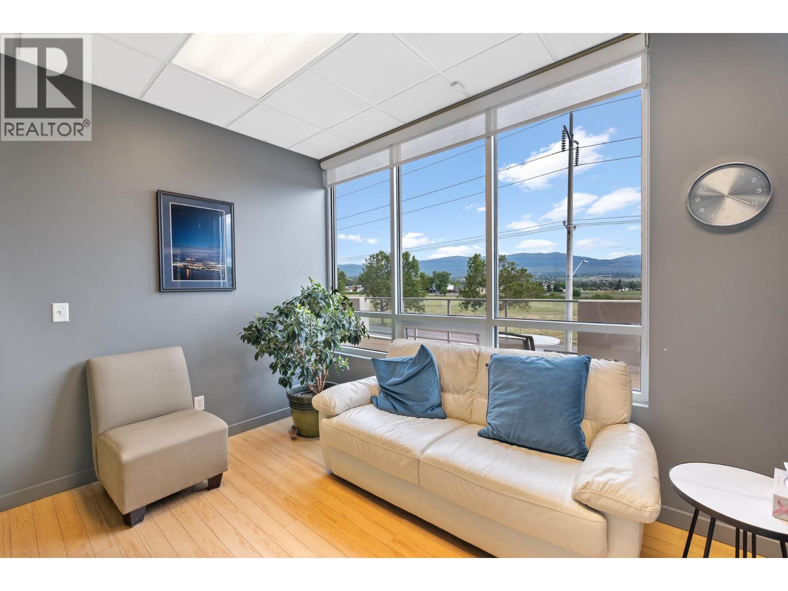 2040 Springfield Road Unit# 201