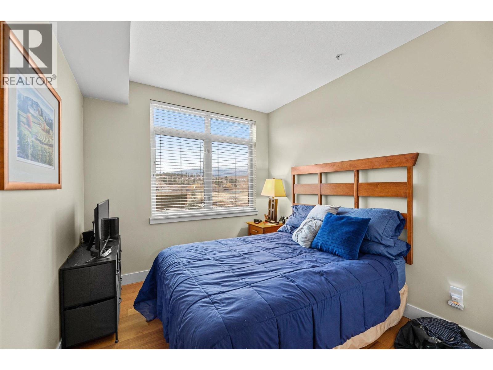 4205 Gellatly Road Unit# 301