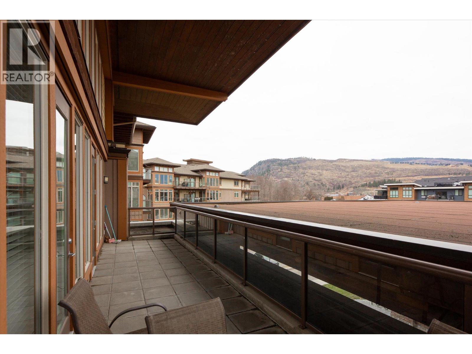 4205 Gellatly Road Unit# 301