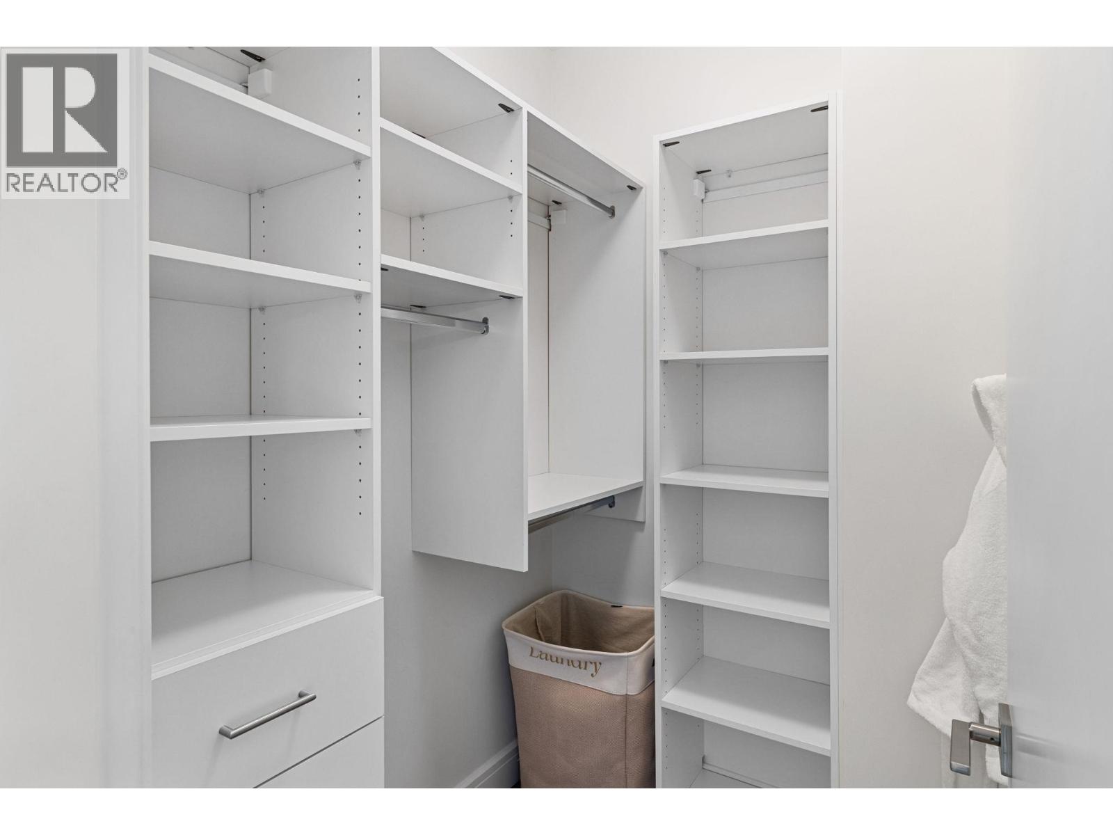 3756 Lakeshore Road Unit# 5
