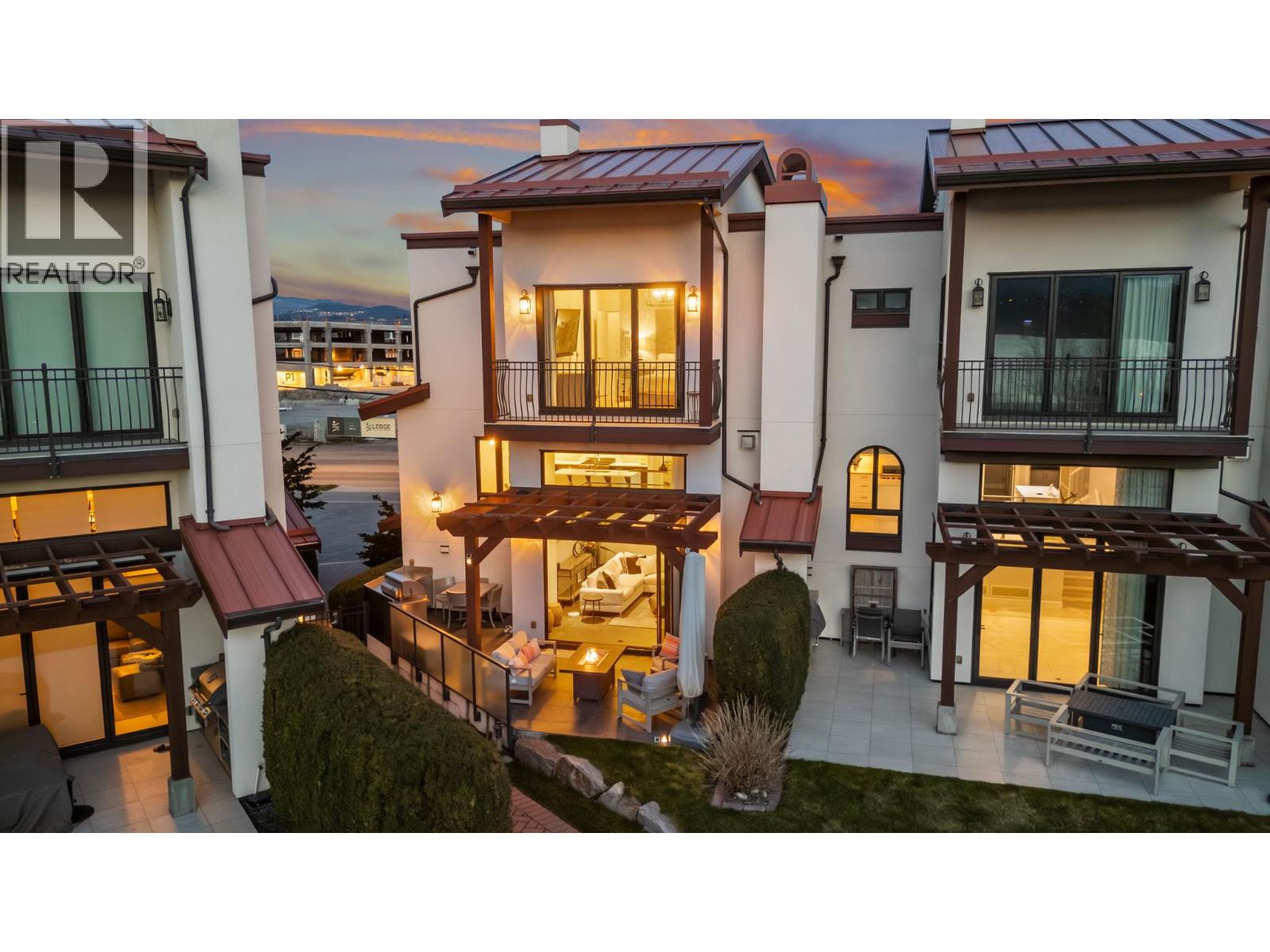 3756 Lakeshore Road Unit# 5