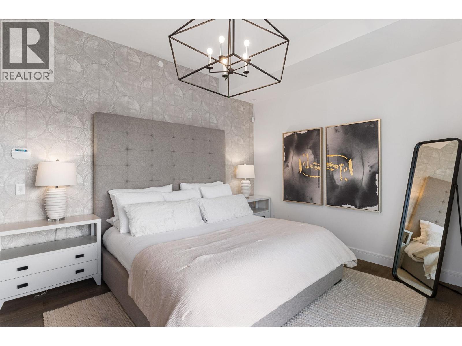 3756 Lakeshore Road Unit# 5