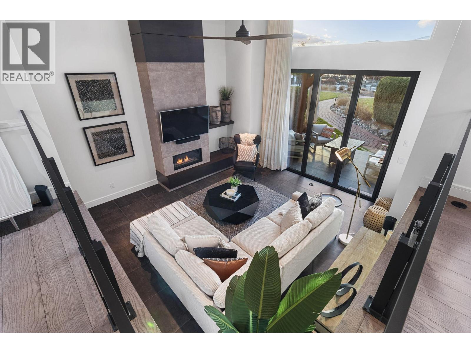 3756 Lakeshore Road Unit# 5