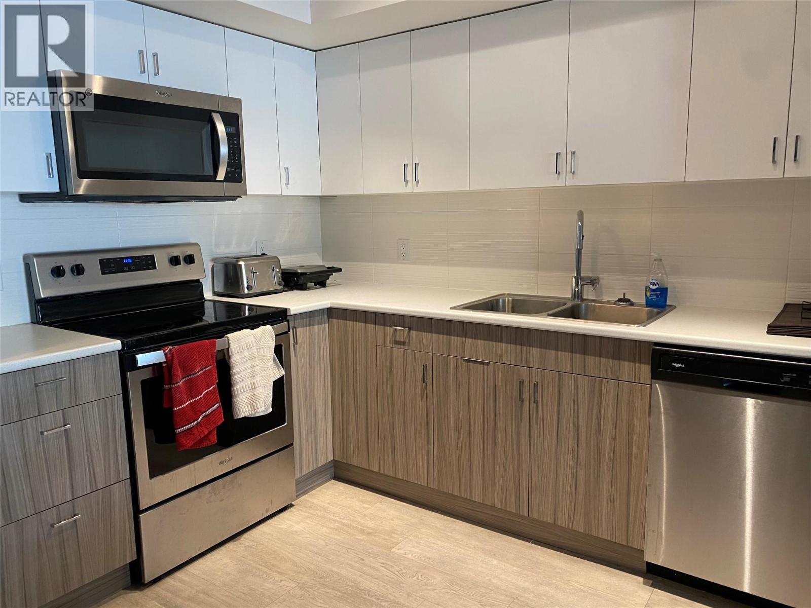 695 Academy Way Unit# 207