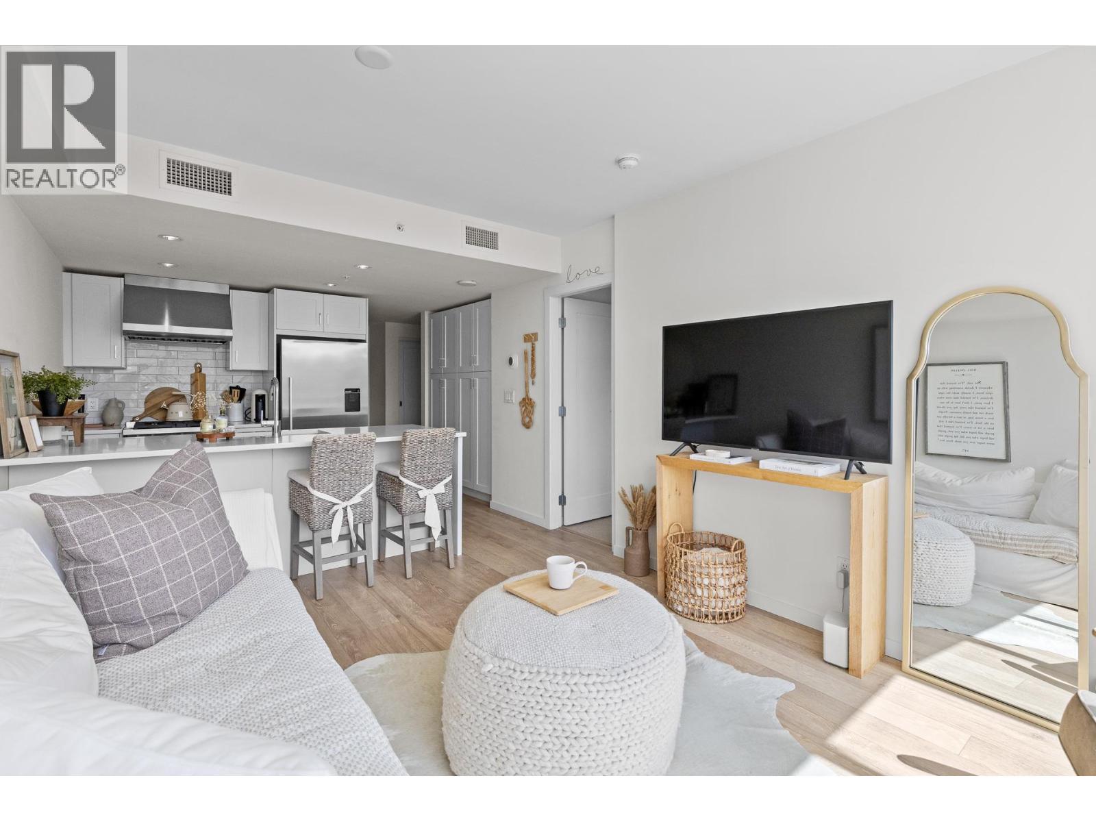 485 Groves Avenue Unit# 704