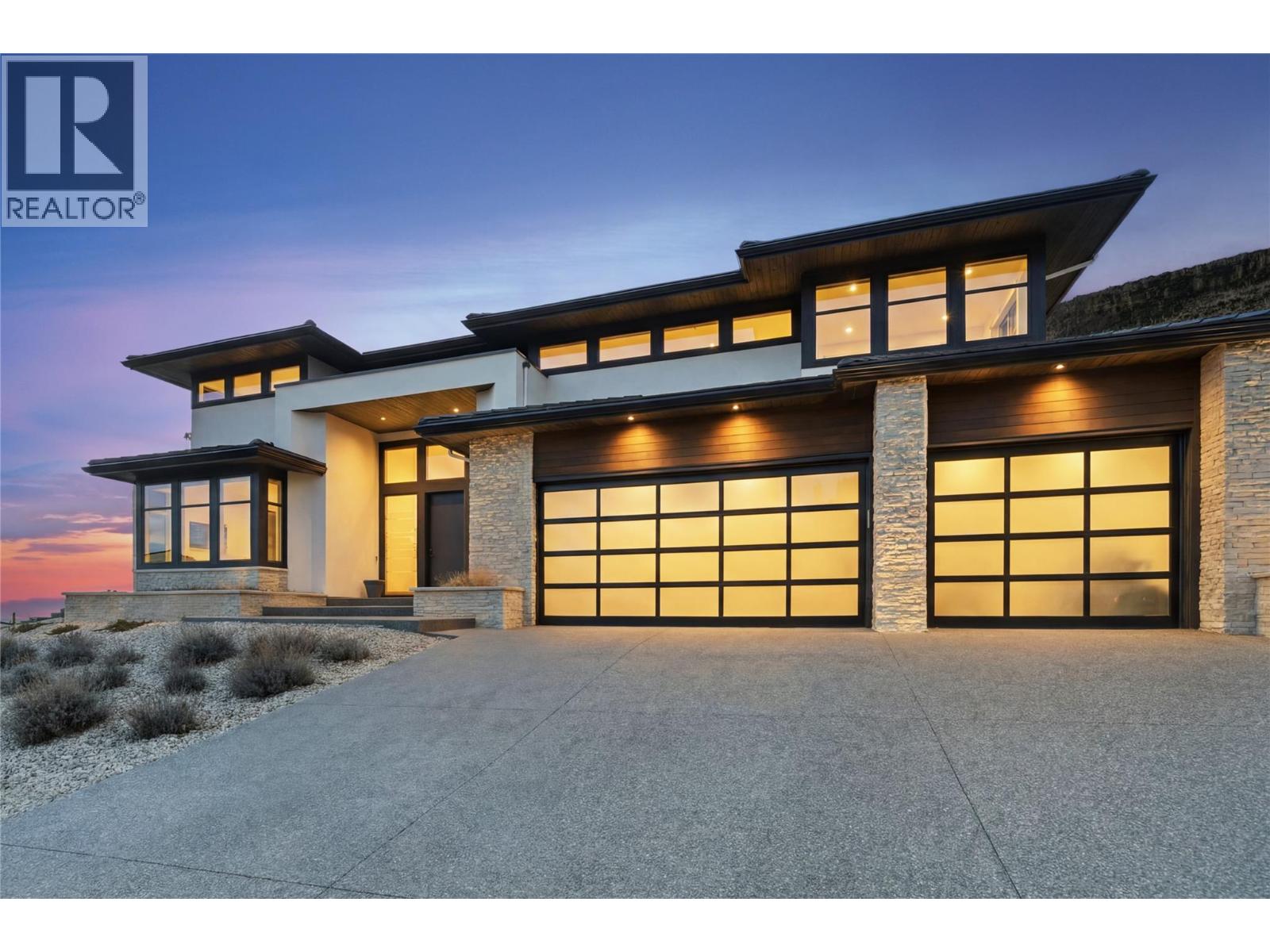 740 Pinehaven Court