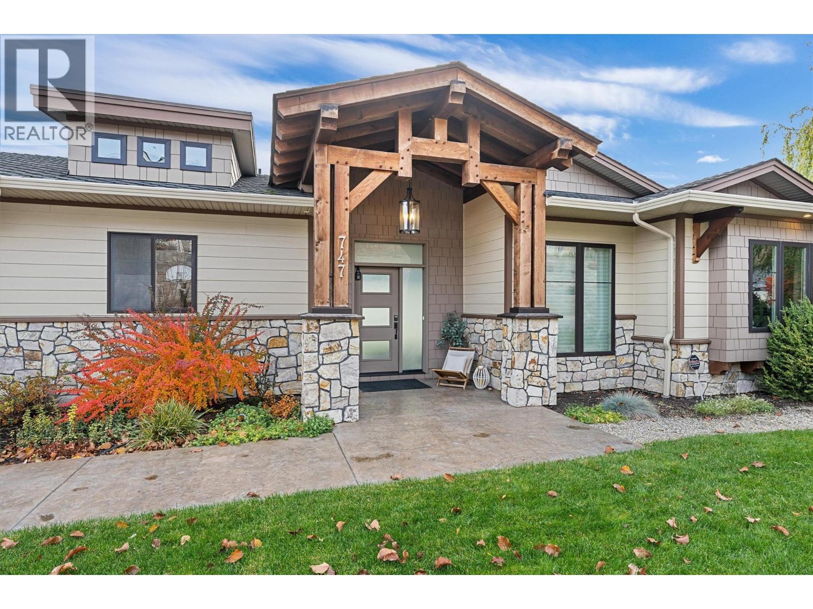 747 Traditions Crescent